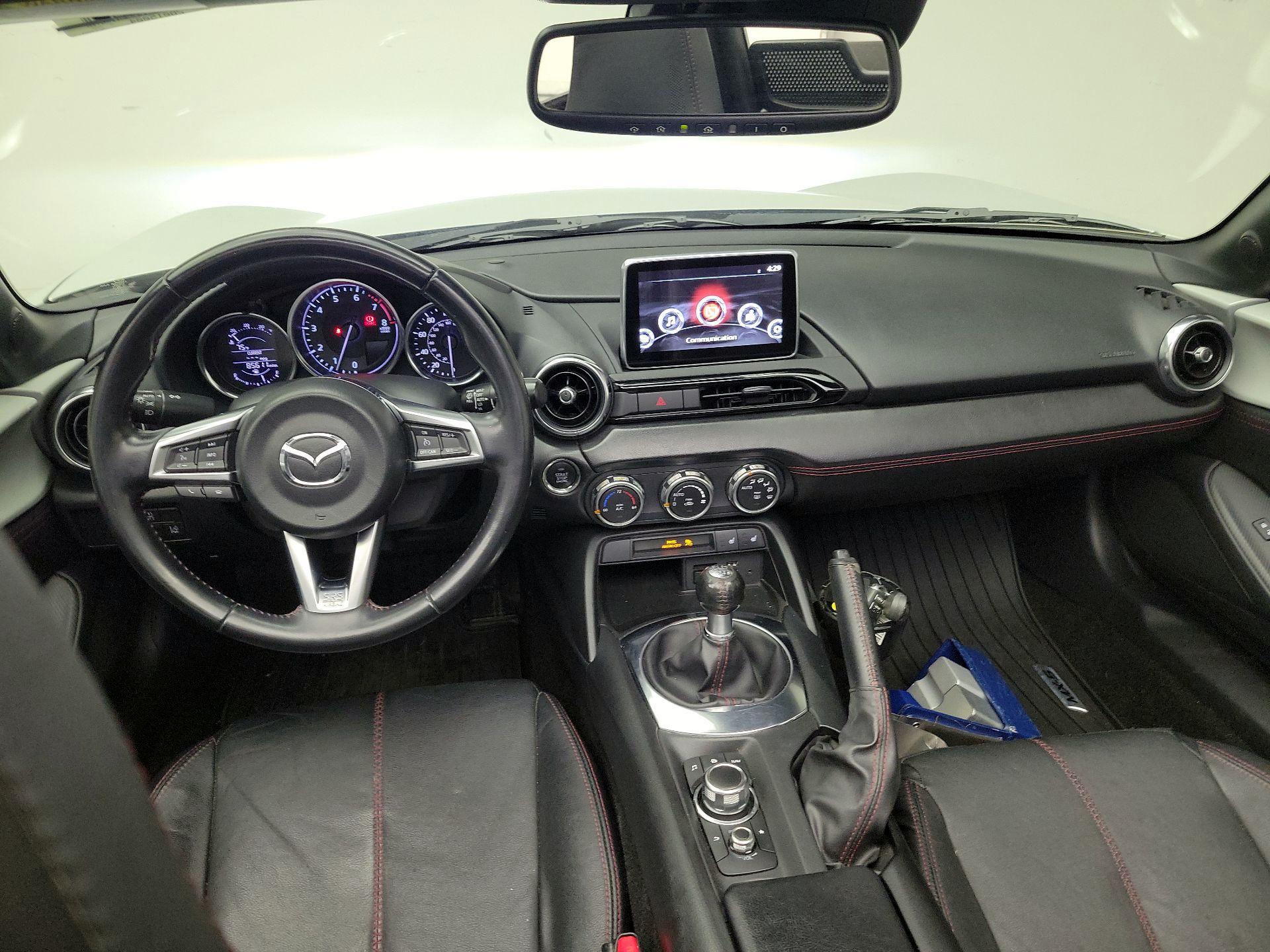 Thumbnail: 2016 Mazda MX-5 Miata - 9