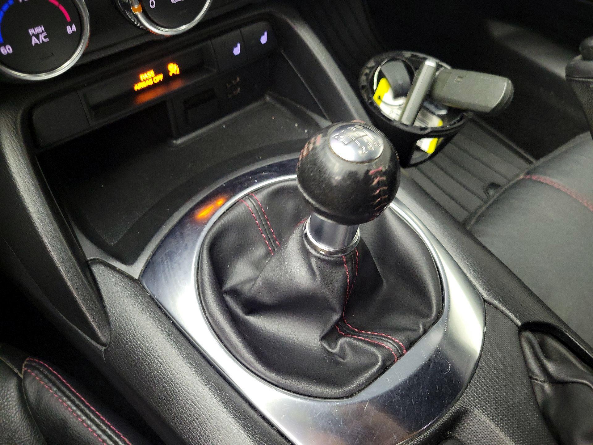 Thumbnail: 2016 Mazda MX-5 Miata - 16