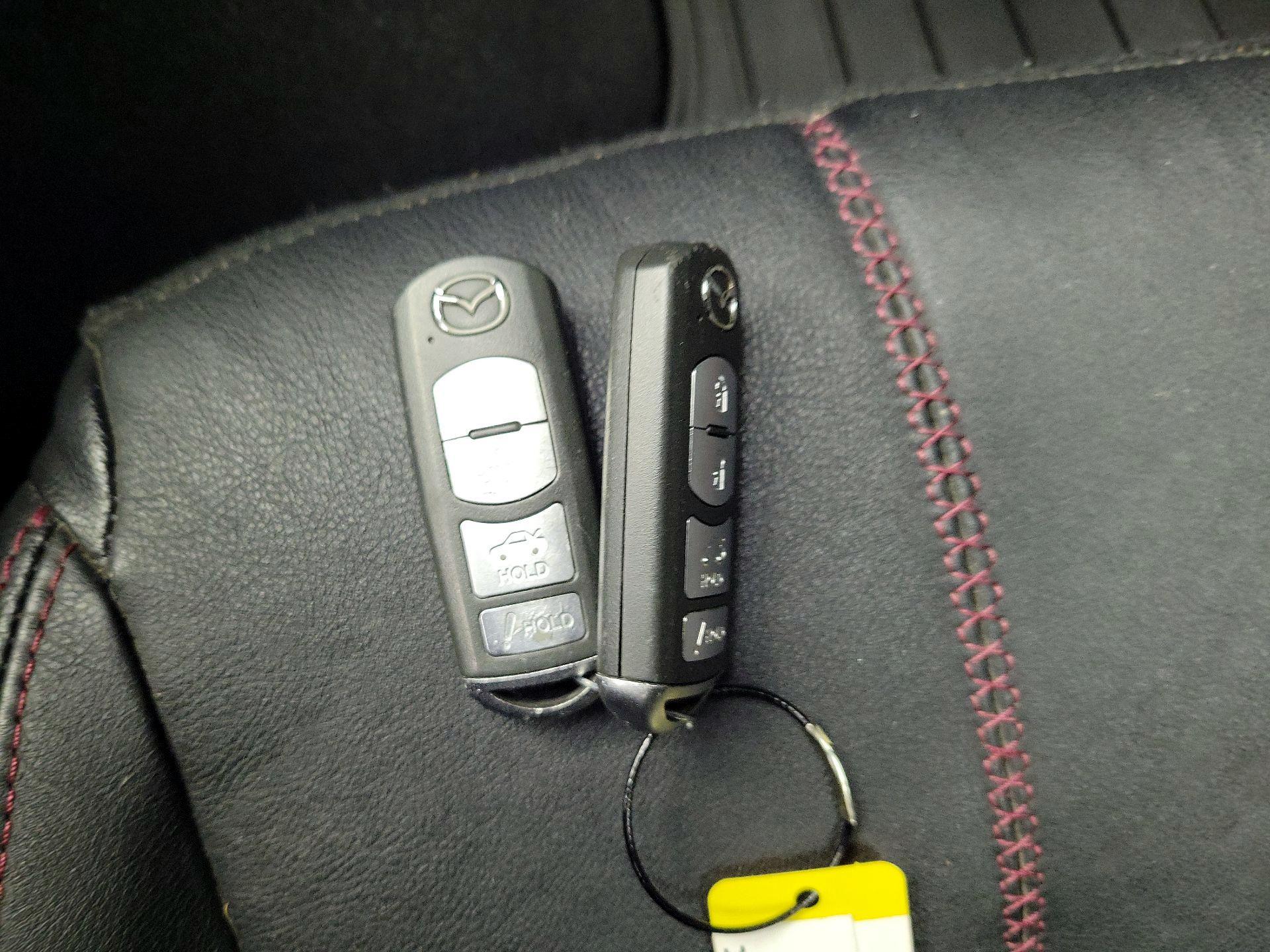 Thumbnail: 2016 Mazda MX-5 Miata - 20