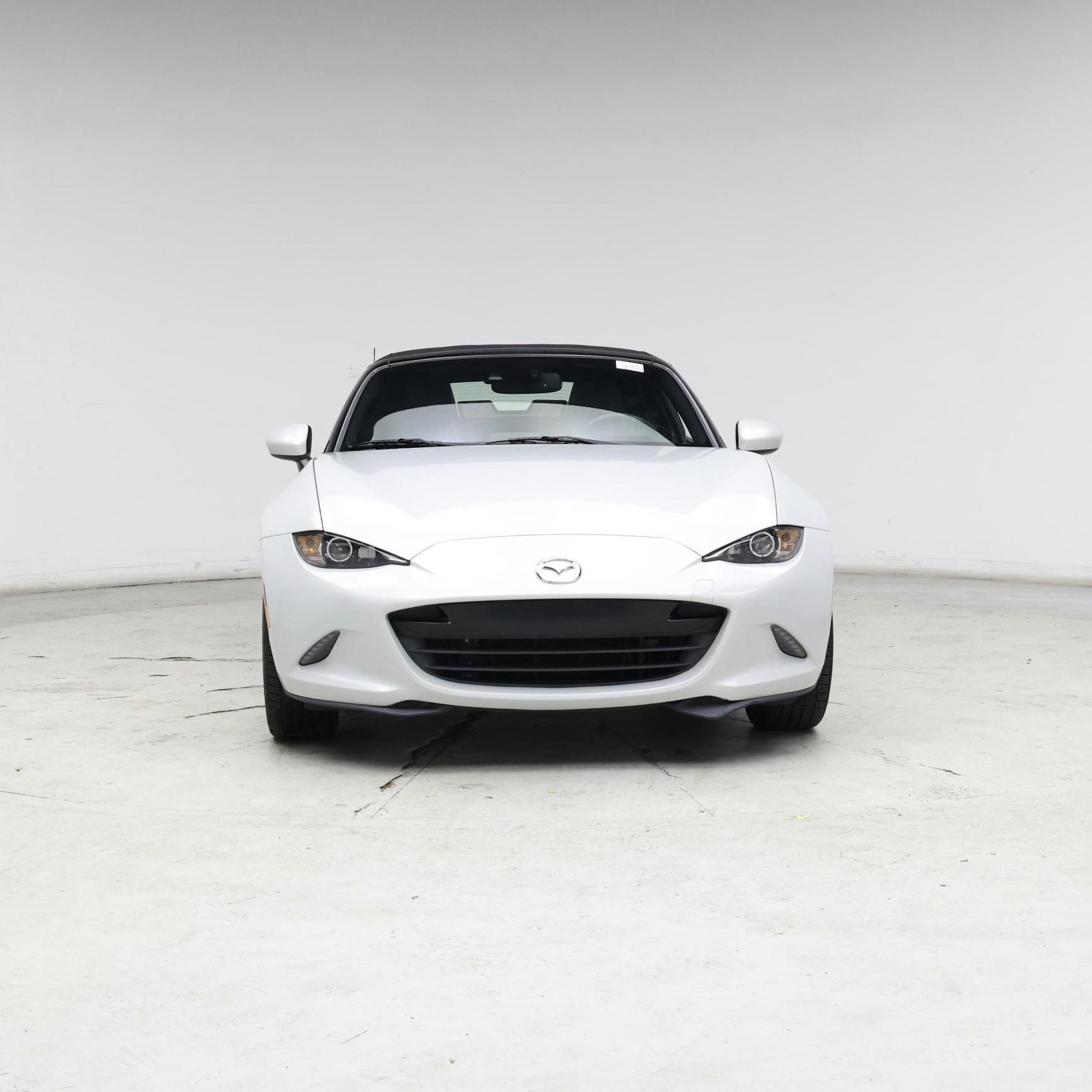 Thumbnail: 2016 Mazda MX-5 Miata - 5