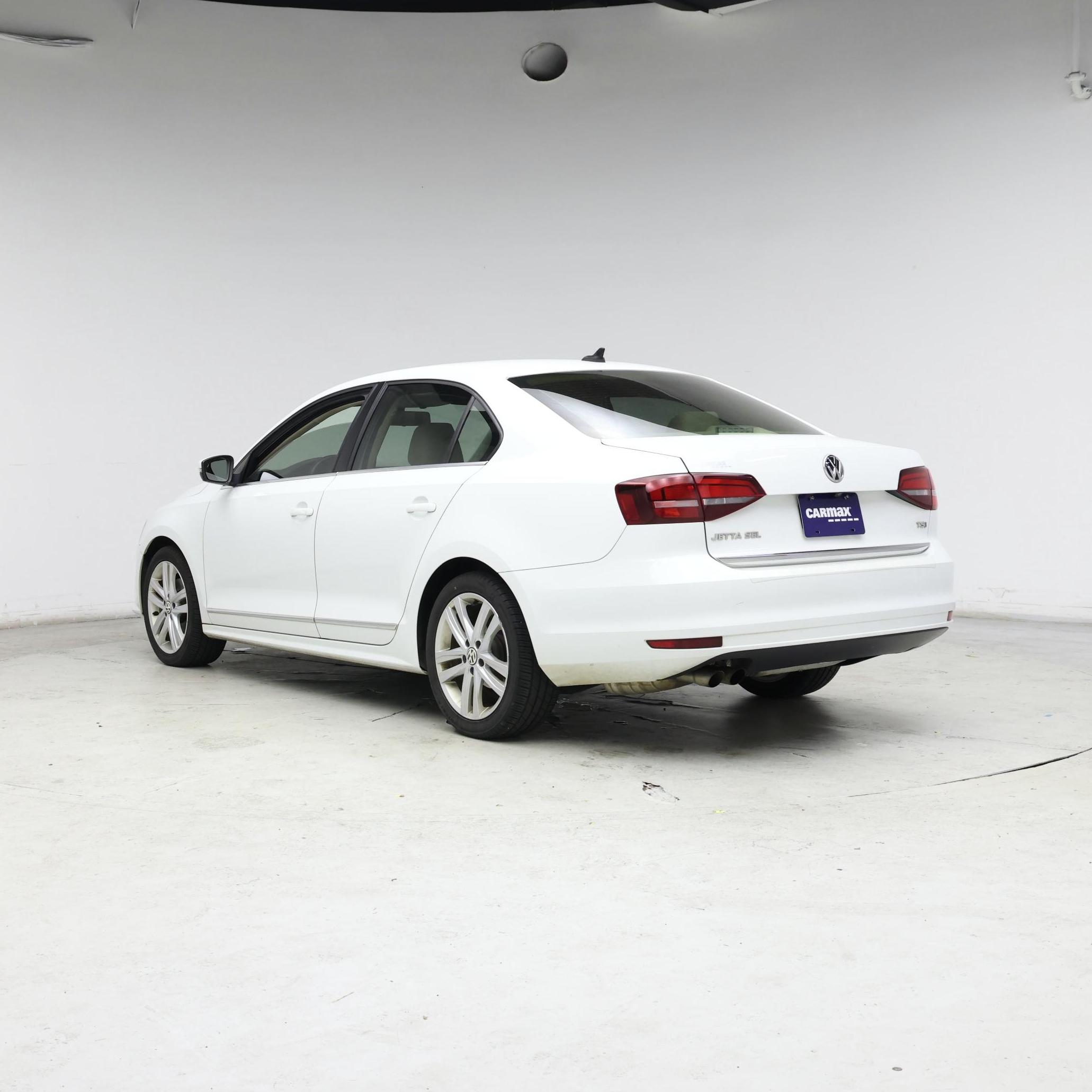 Thumbnail: 2017 Volkswagen Jetta - 2