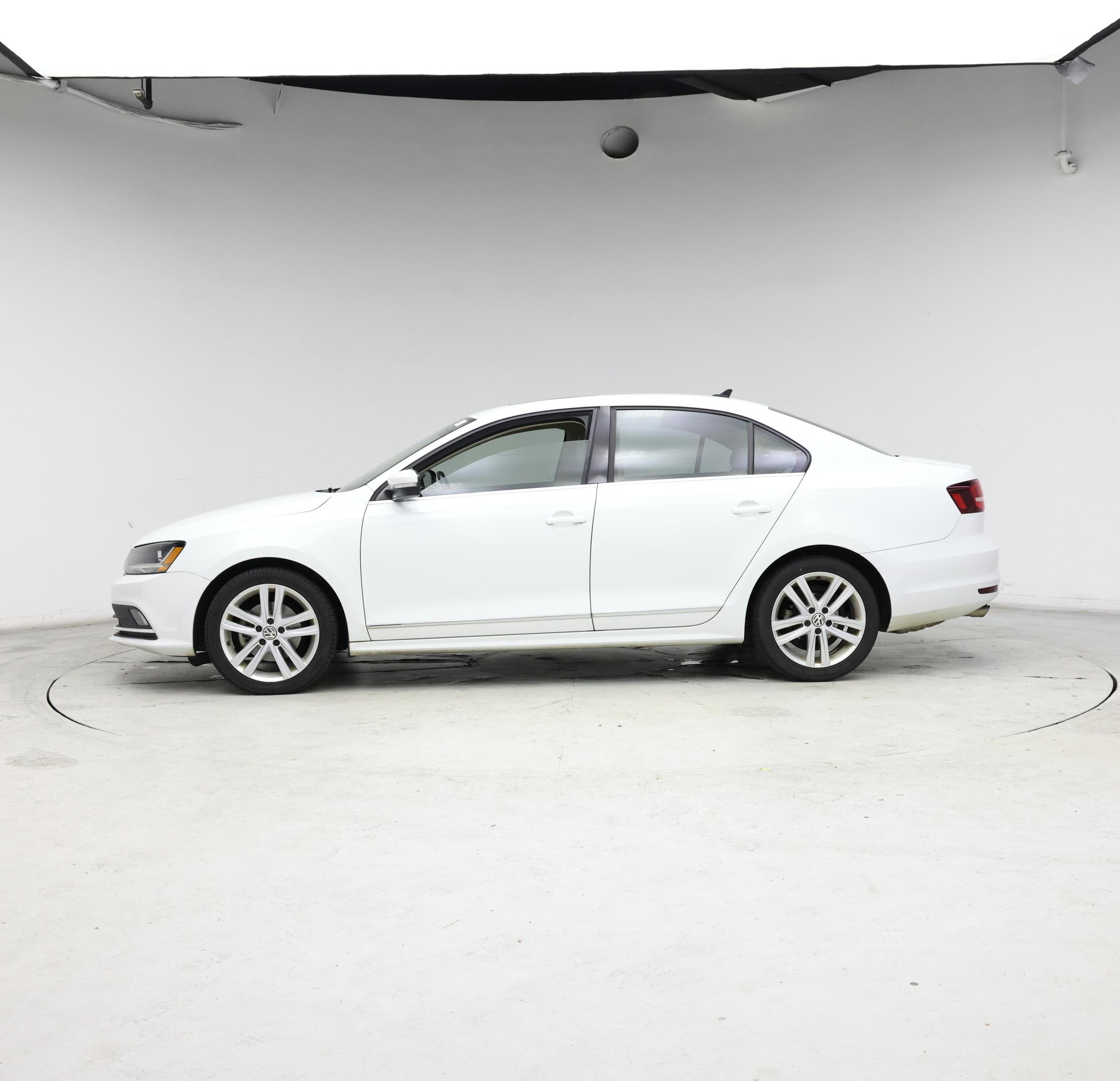 Thumbnail: 2017 Volkswagen Jetta - 3