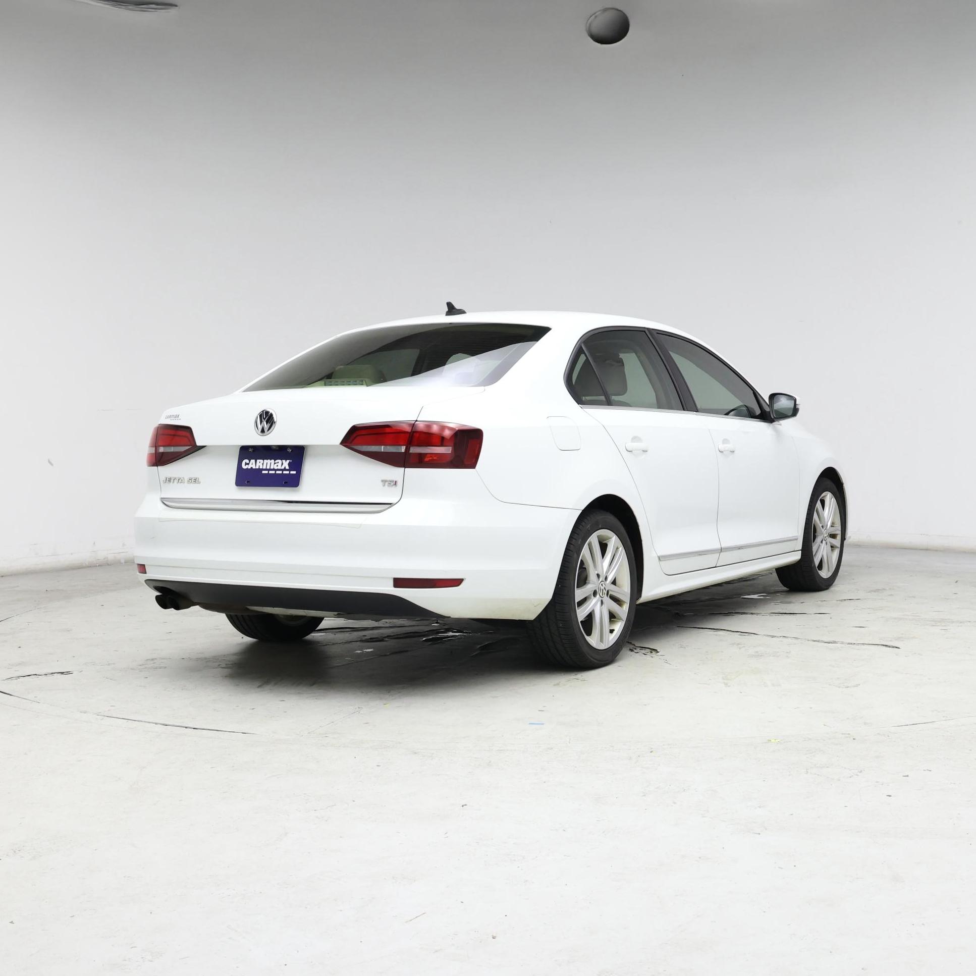 Thumbnail: 2017 Volkswagen Jetta - 8