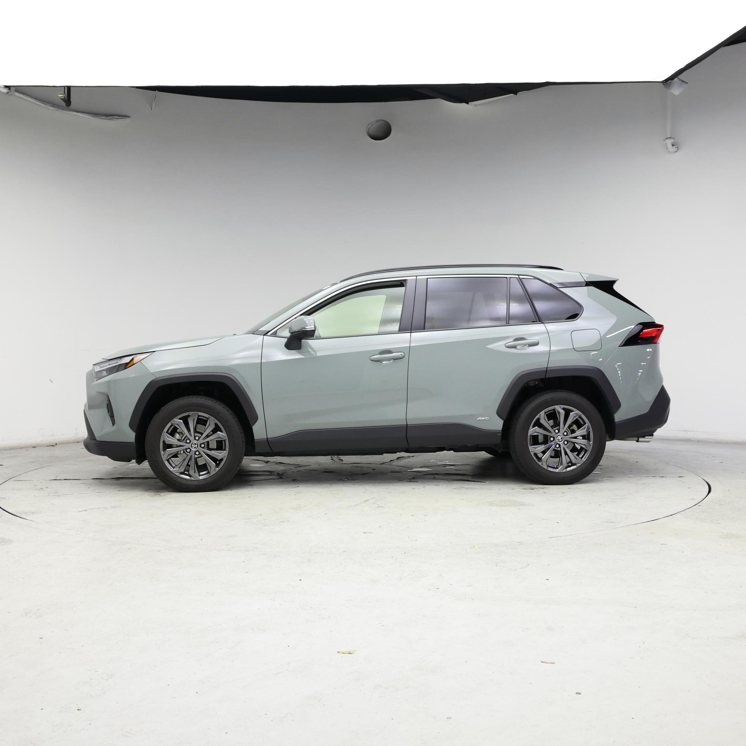 Thumbnail: 2023 Toyota RAV4 - 3
