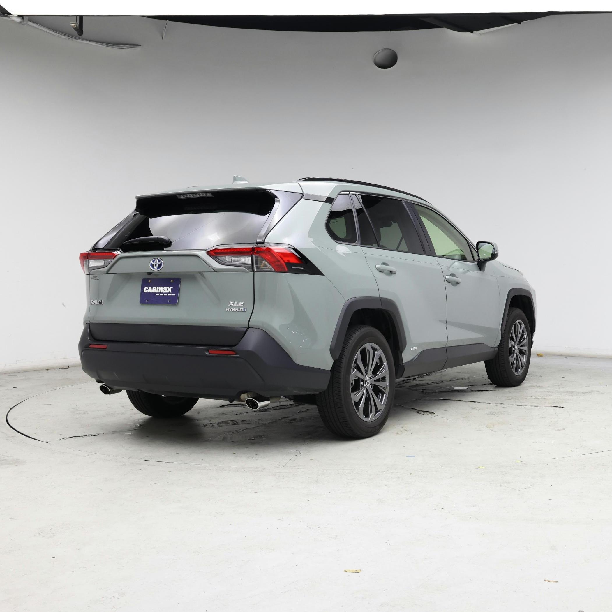 Thumbnail: 2023 Toyota RAV4 - 8