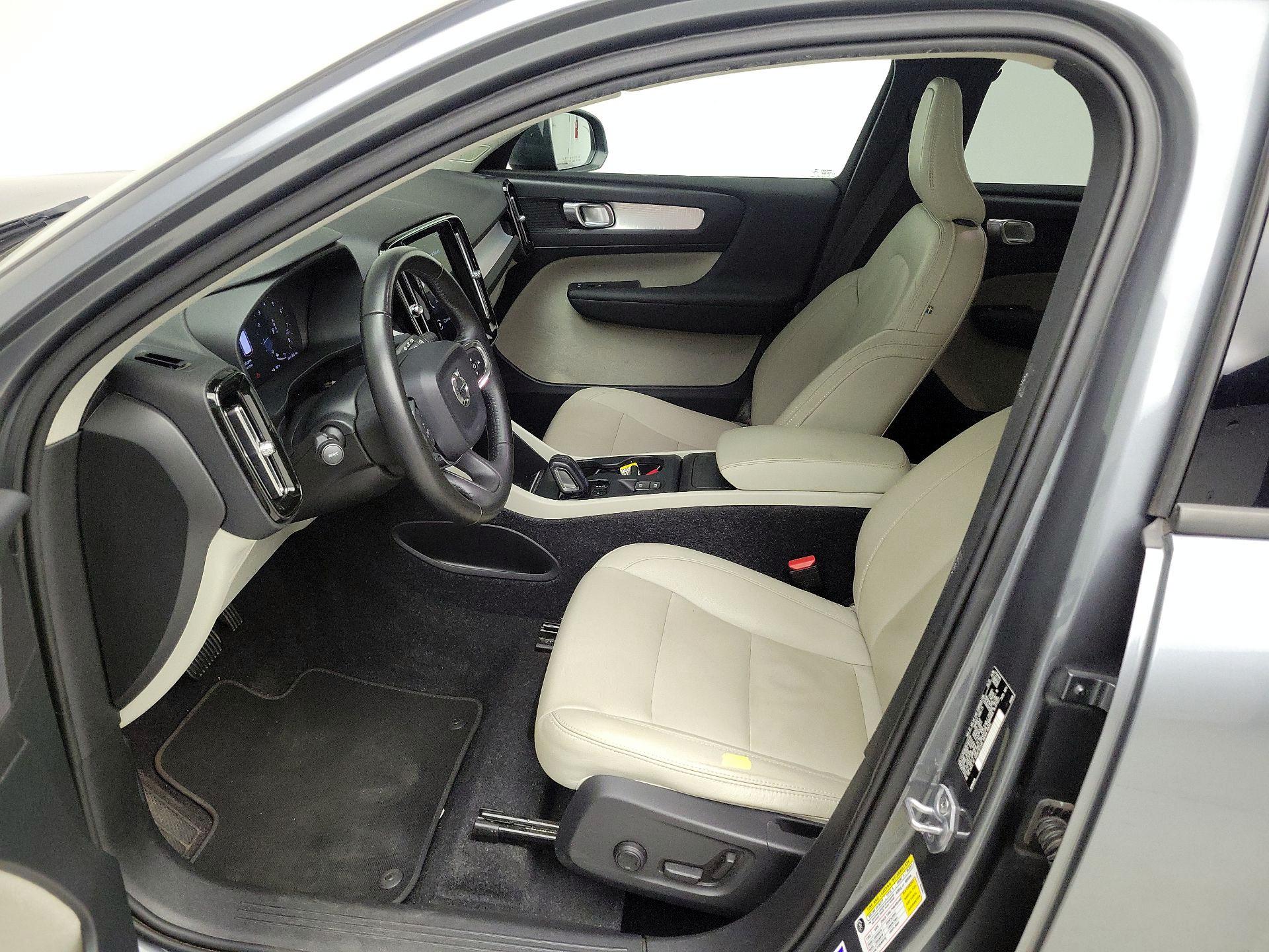 Thumbnail: 2019 Volvo XC40 - 11