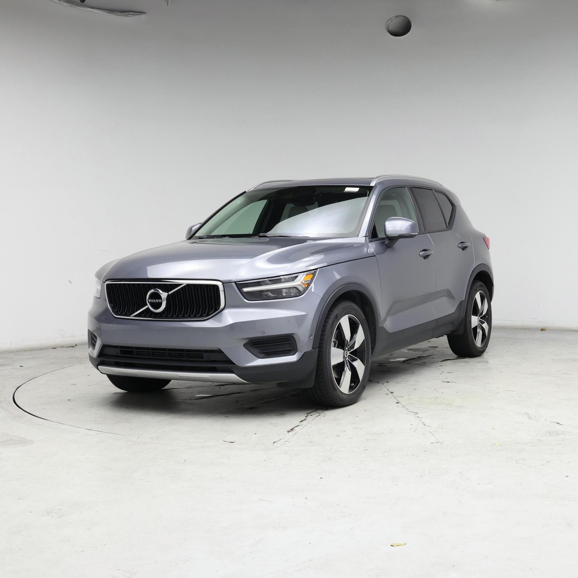 Thumbnail: 2019 Volvo XC40 - 4