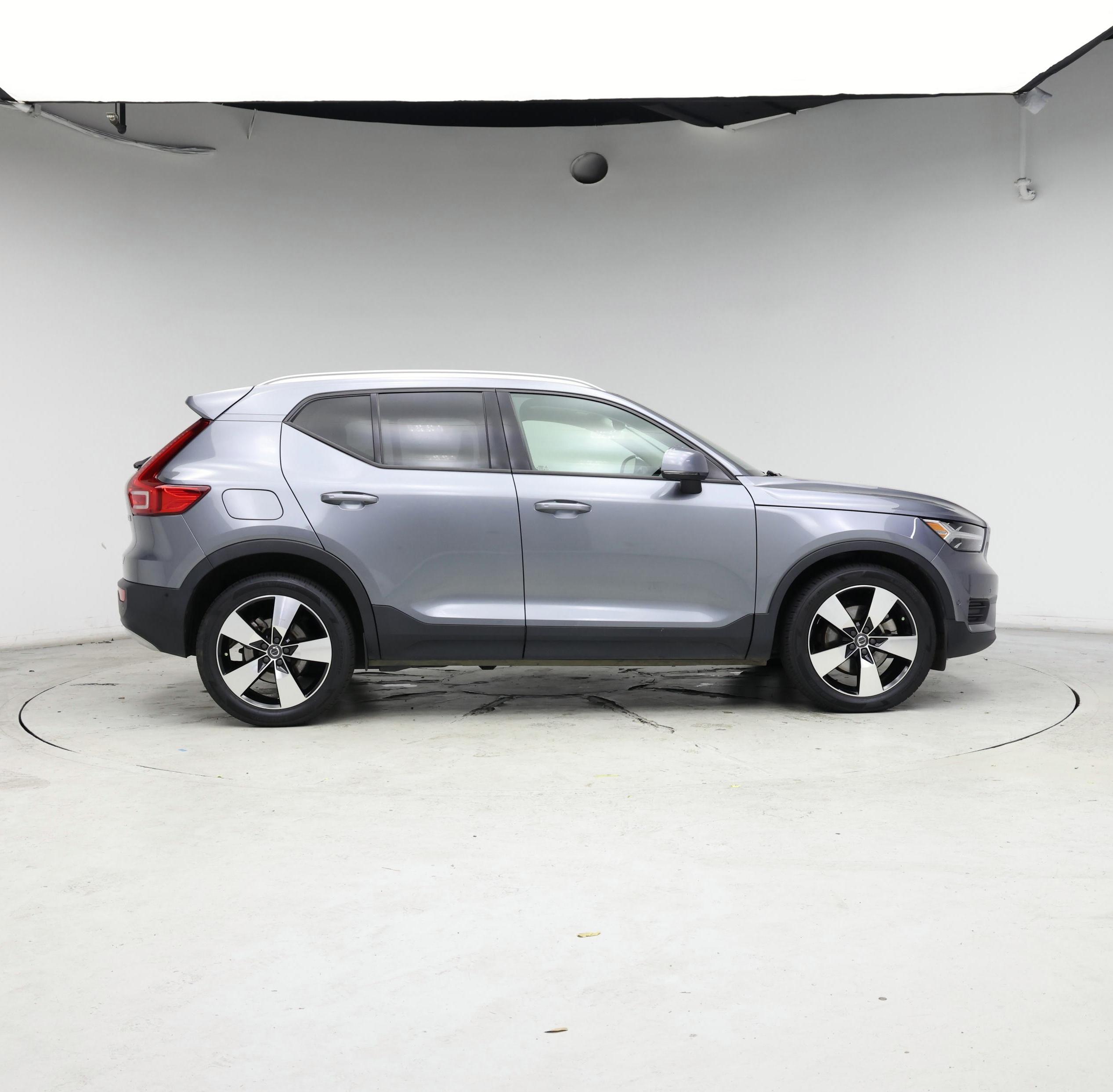 Thumbnail: 2019 Volvo XC40 - 7