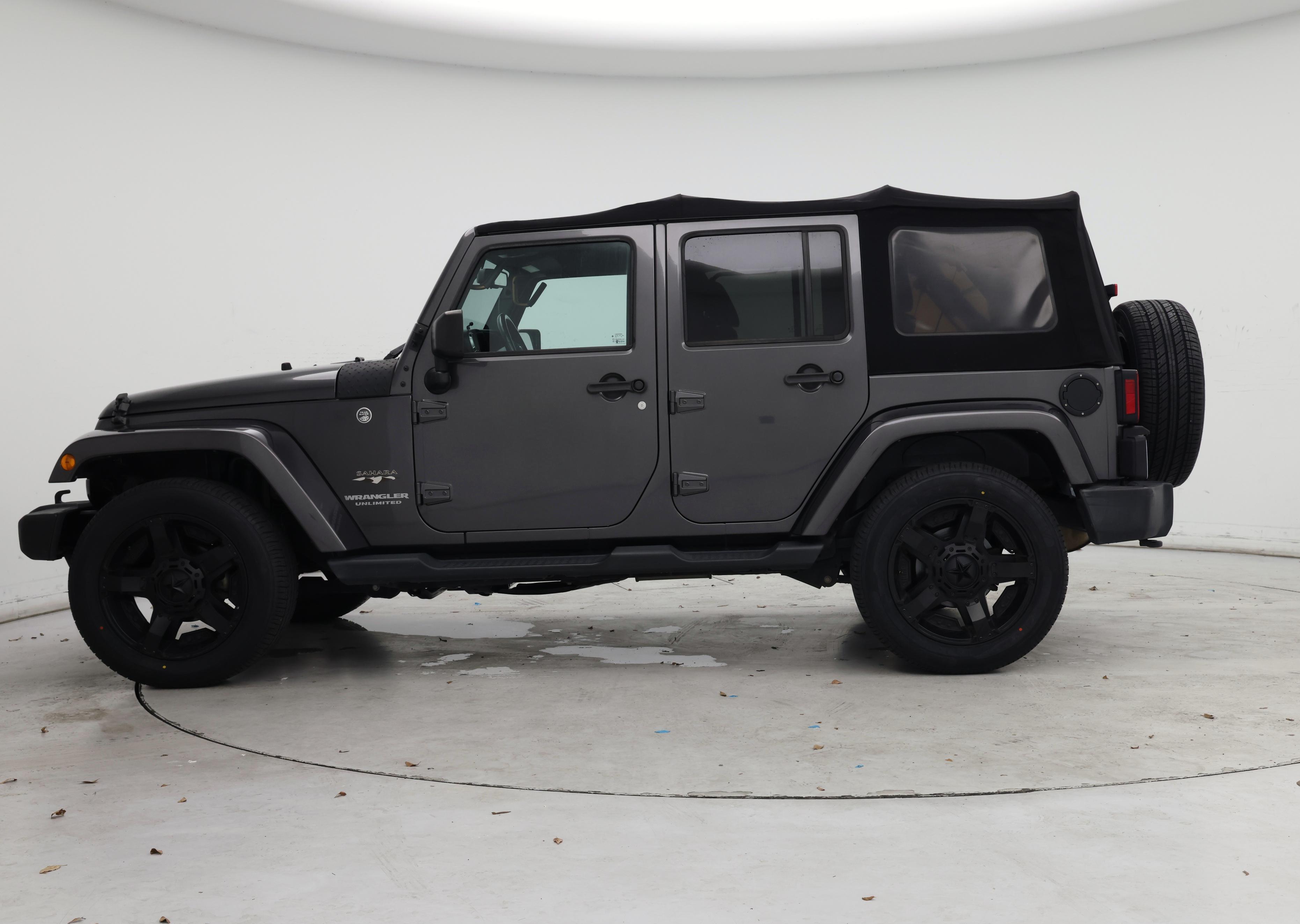 Thumbnail: 2016 Jeep Wrangler - 3