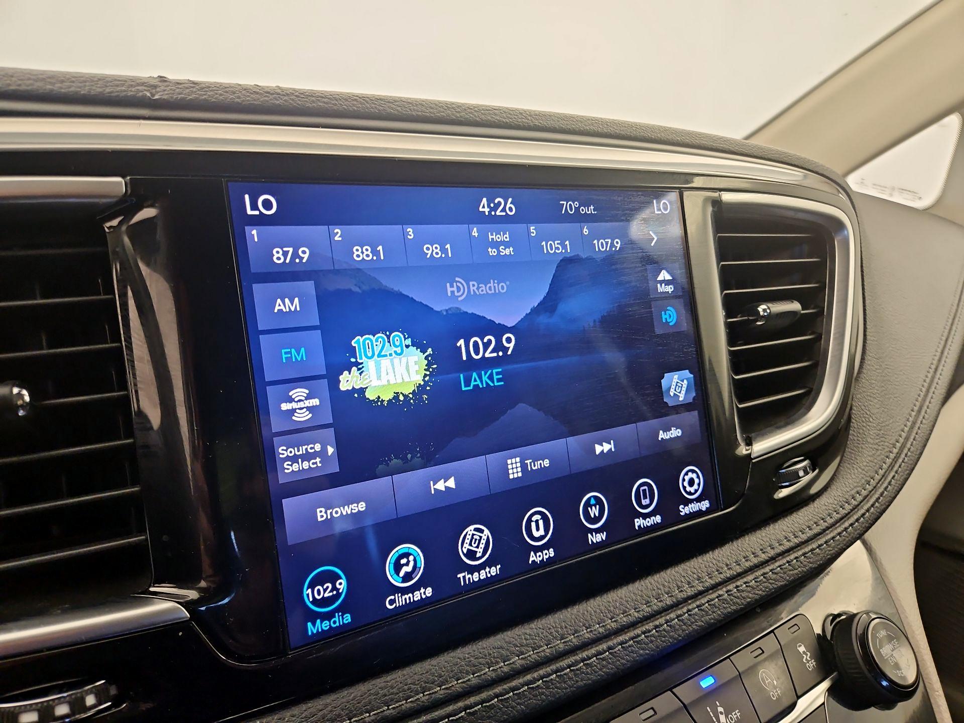 Thumbnail: 2020 Chrysler Pacifica - 16