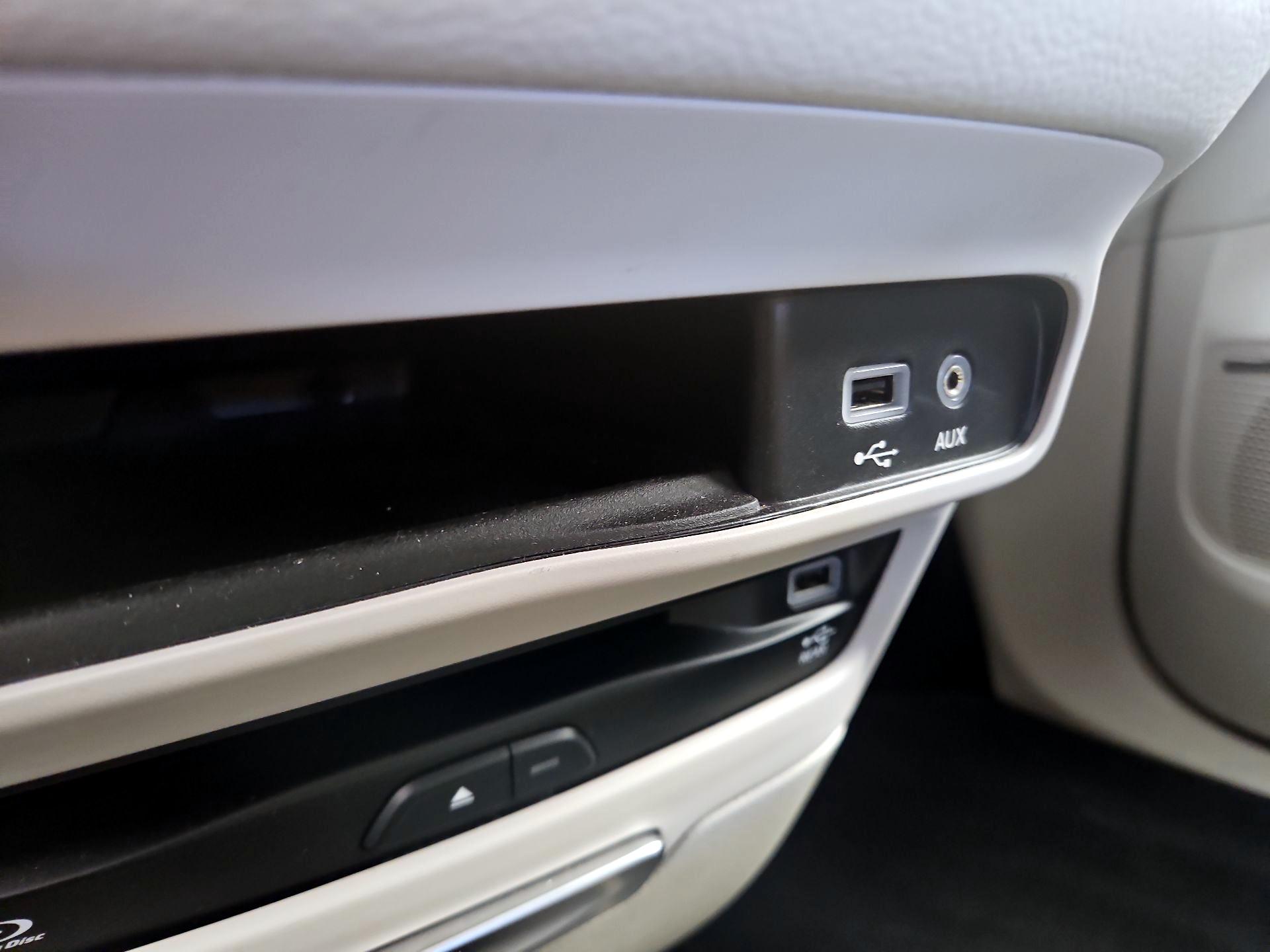 Thumbnail: 2020 Chrysler Pacifica - 19