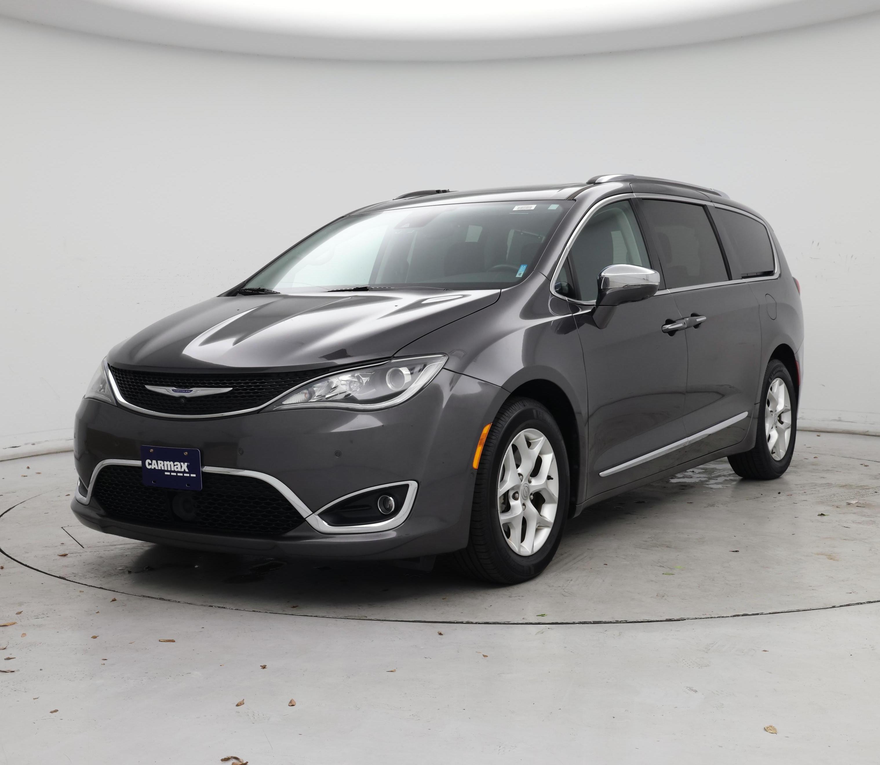 Thumbnail: 2020 Chrysler Pacifica - 4