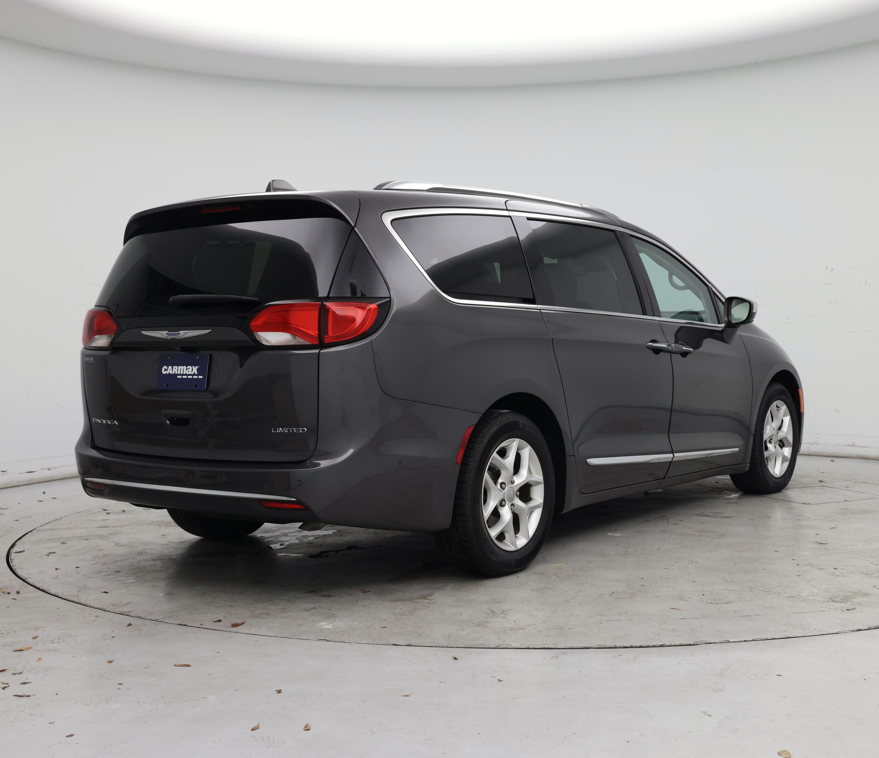 Thumbnail: 2020 Chrysler Pacifica - 8