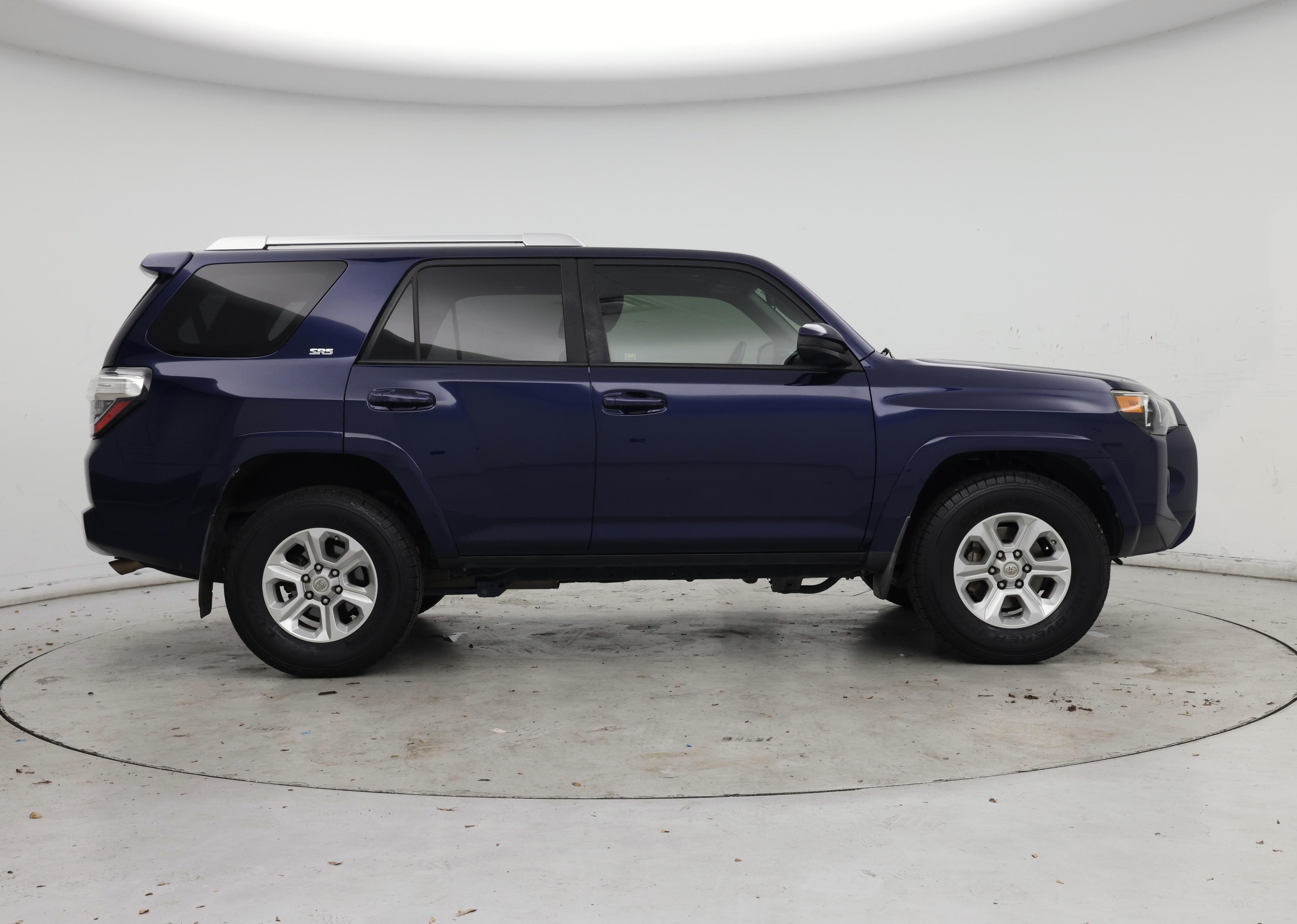 Thumbnail: 2018 Toyota 4Runner - 7