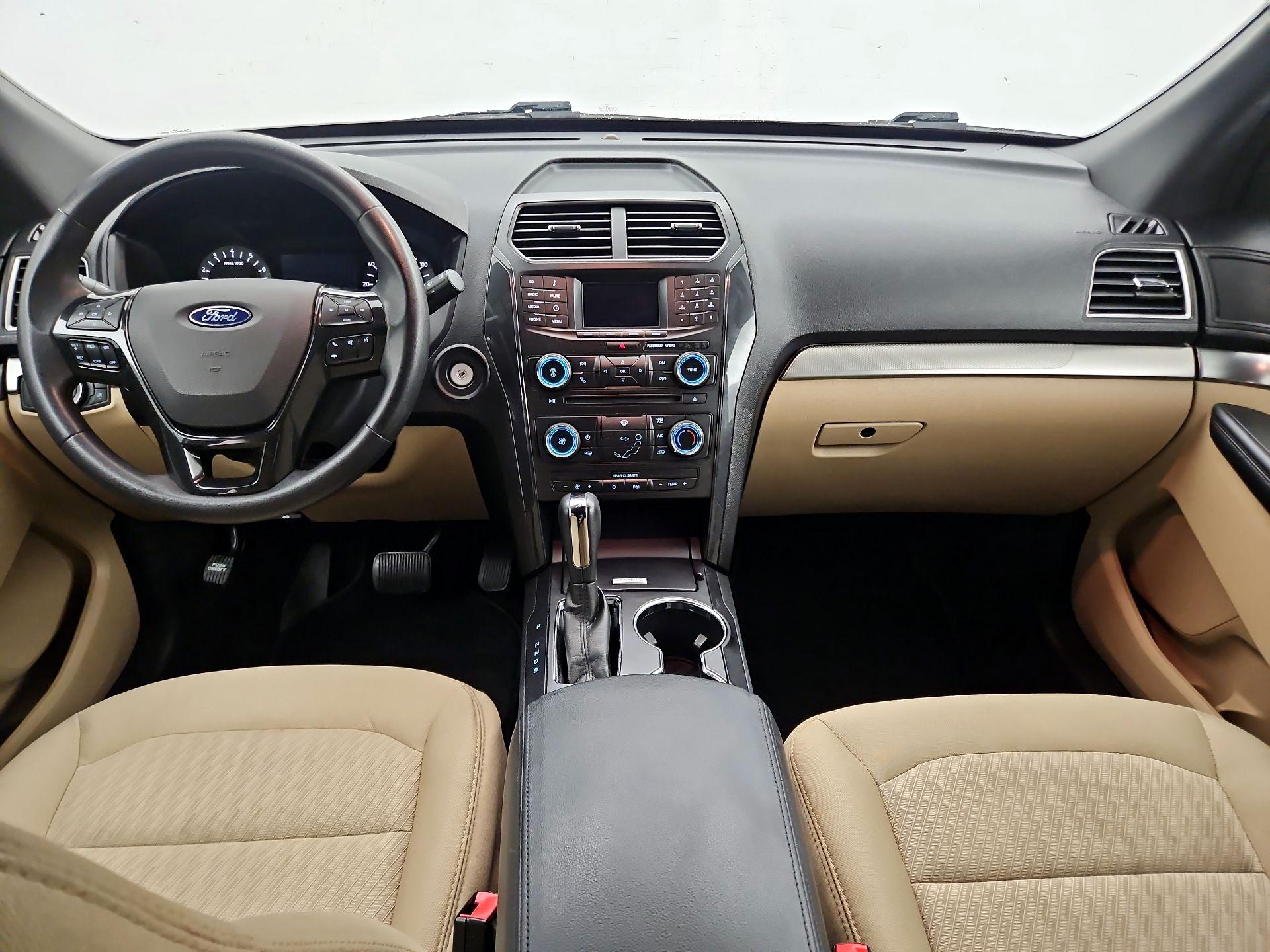 Thumbnail: 2017 Ford Explorer - 9