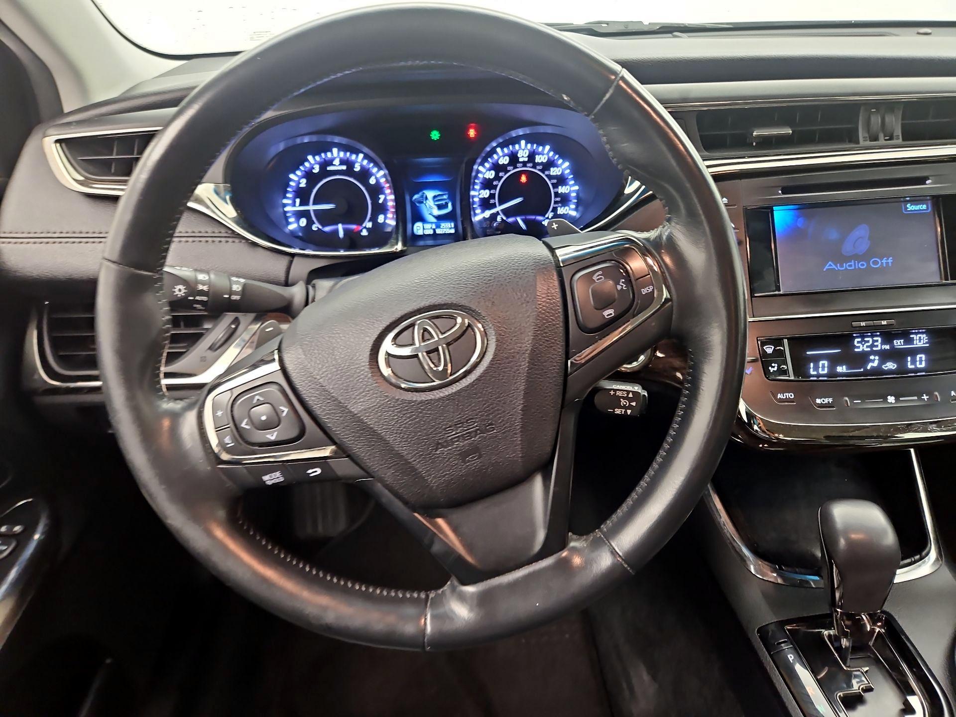 Thumbnail: 2014 Toyota Avalon - 10