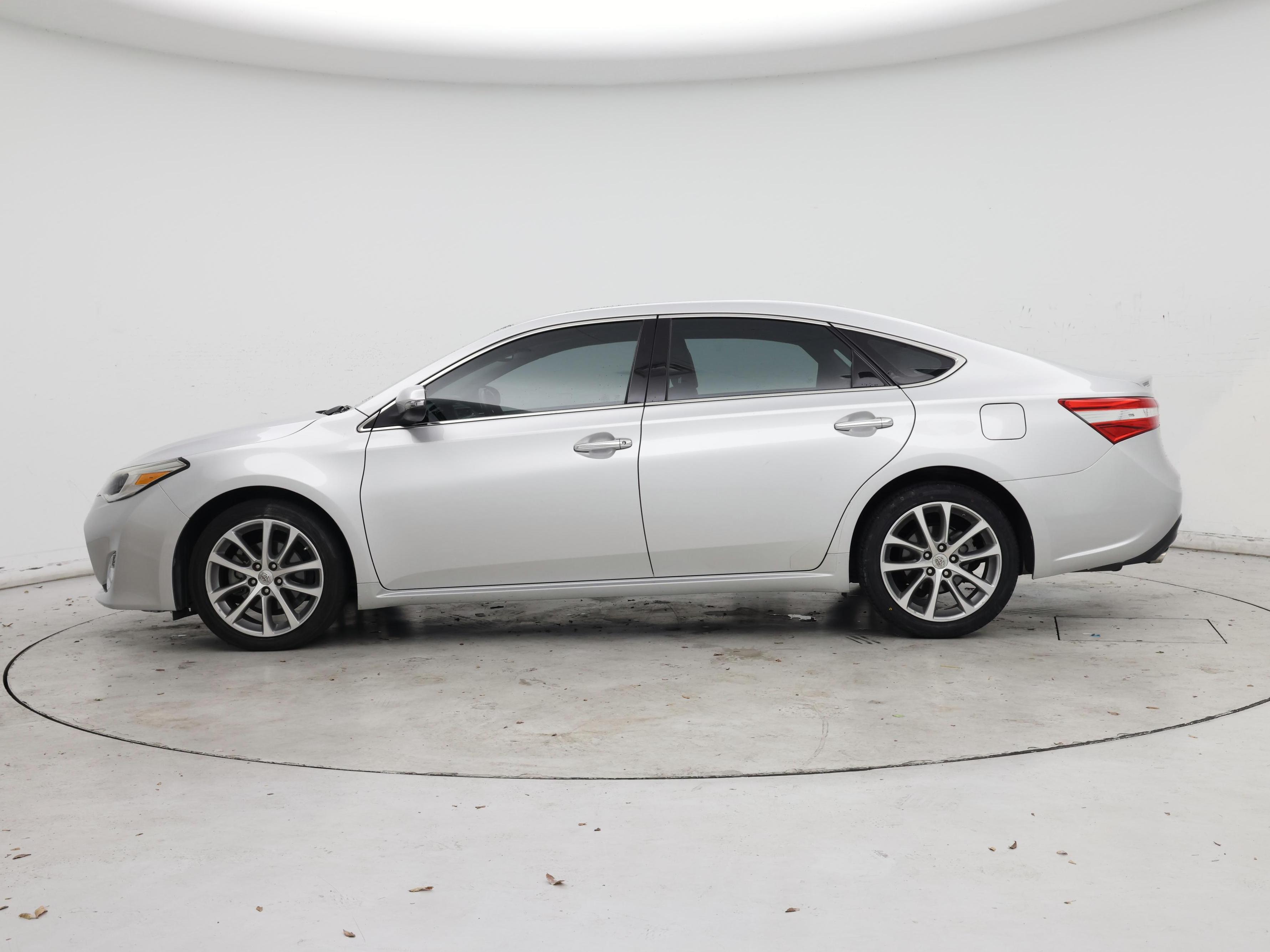 Thumbnail: 2014 Toyota Avalon - 3