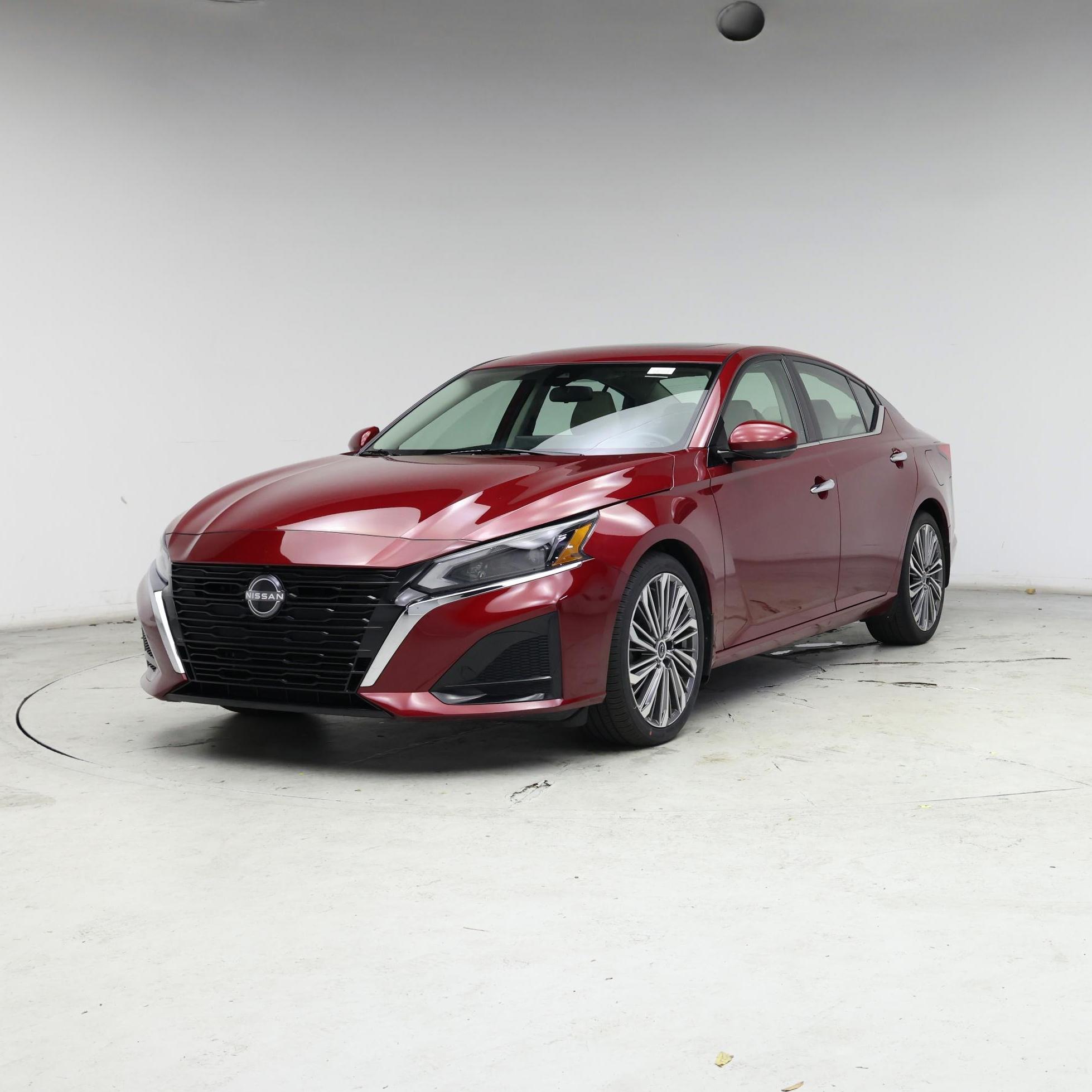 Thumbnail: 2023 Nissan Altima - 4