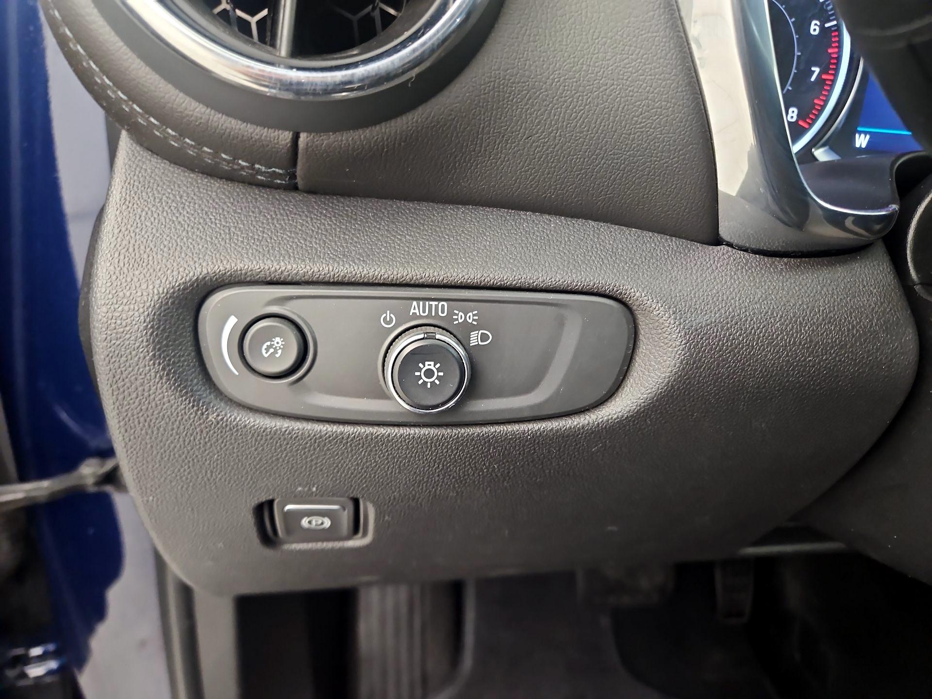 Thumbnail: 2022 Chevrolet Blazer - 13