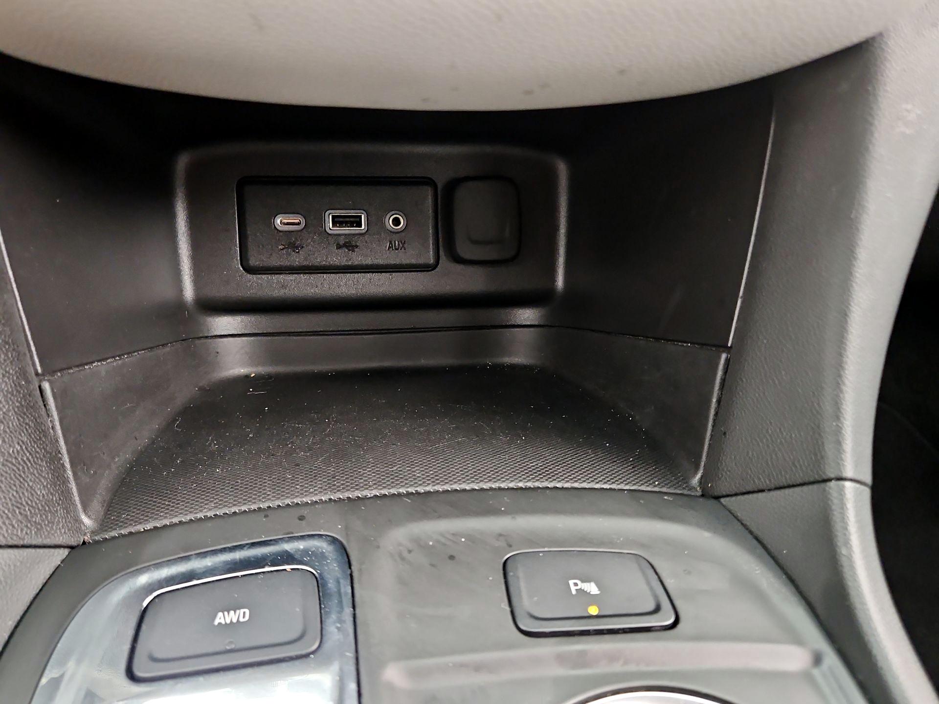 Thumbnail: 2023 Chevrolet Equinox - 18