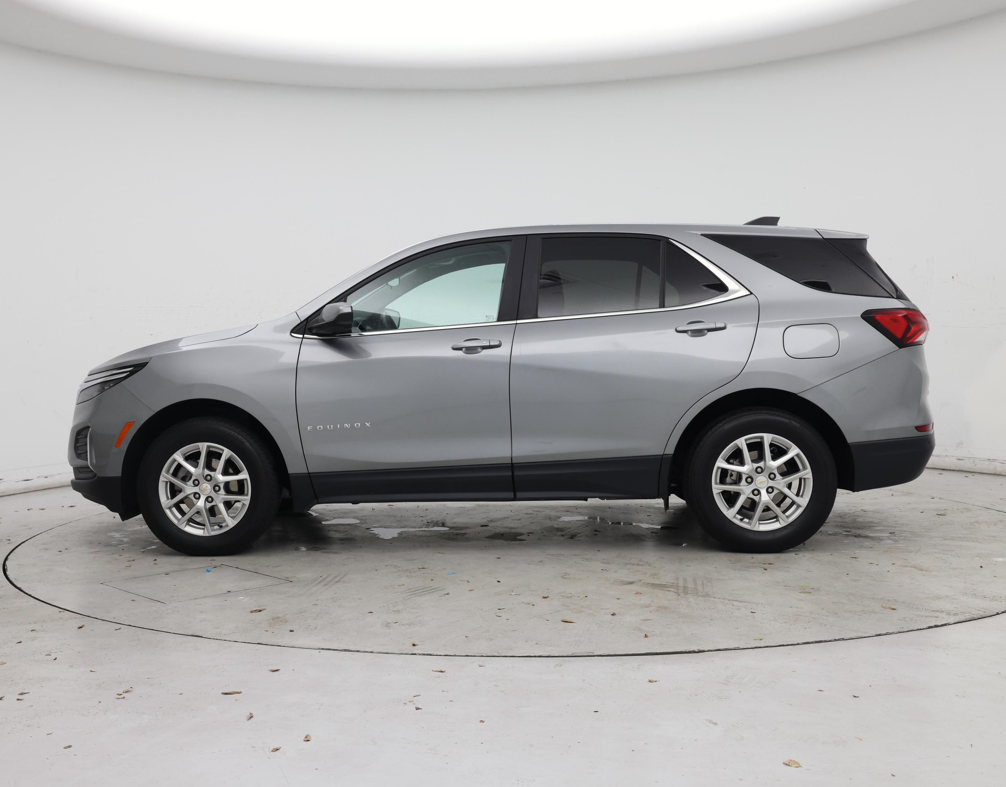 Thumbnail: 2023 Chevrolet Equinox - 3