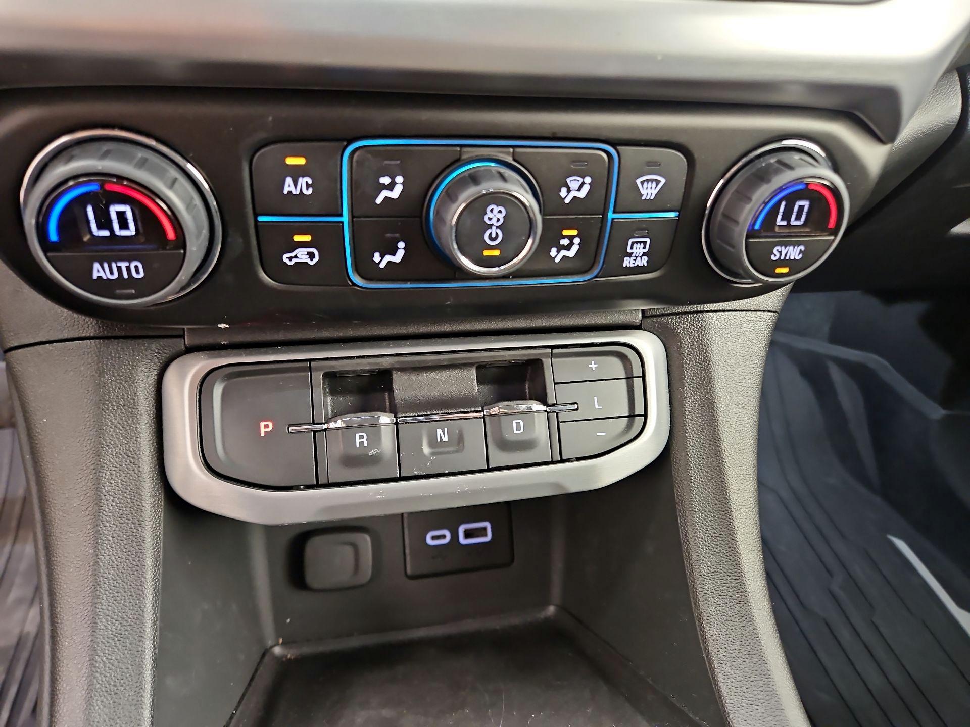 Thumbnail: 2023 GMC Acadia - 16
