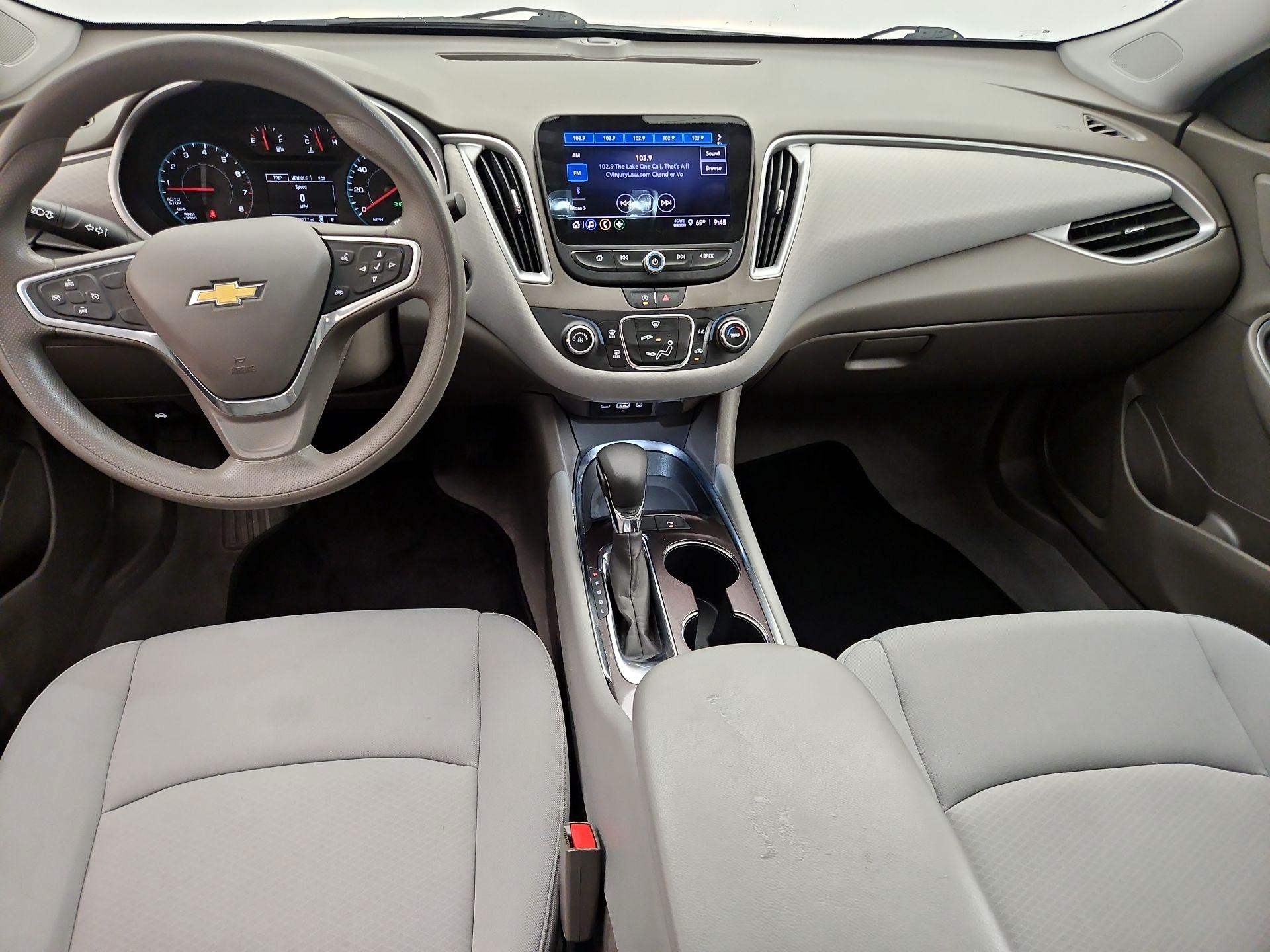Thumbnail: 2022 Chevrolet Malibu - 9