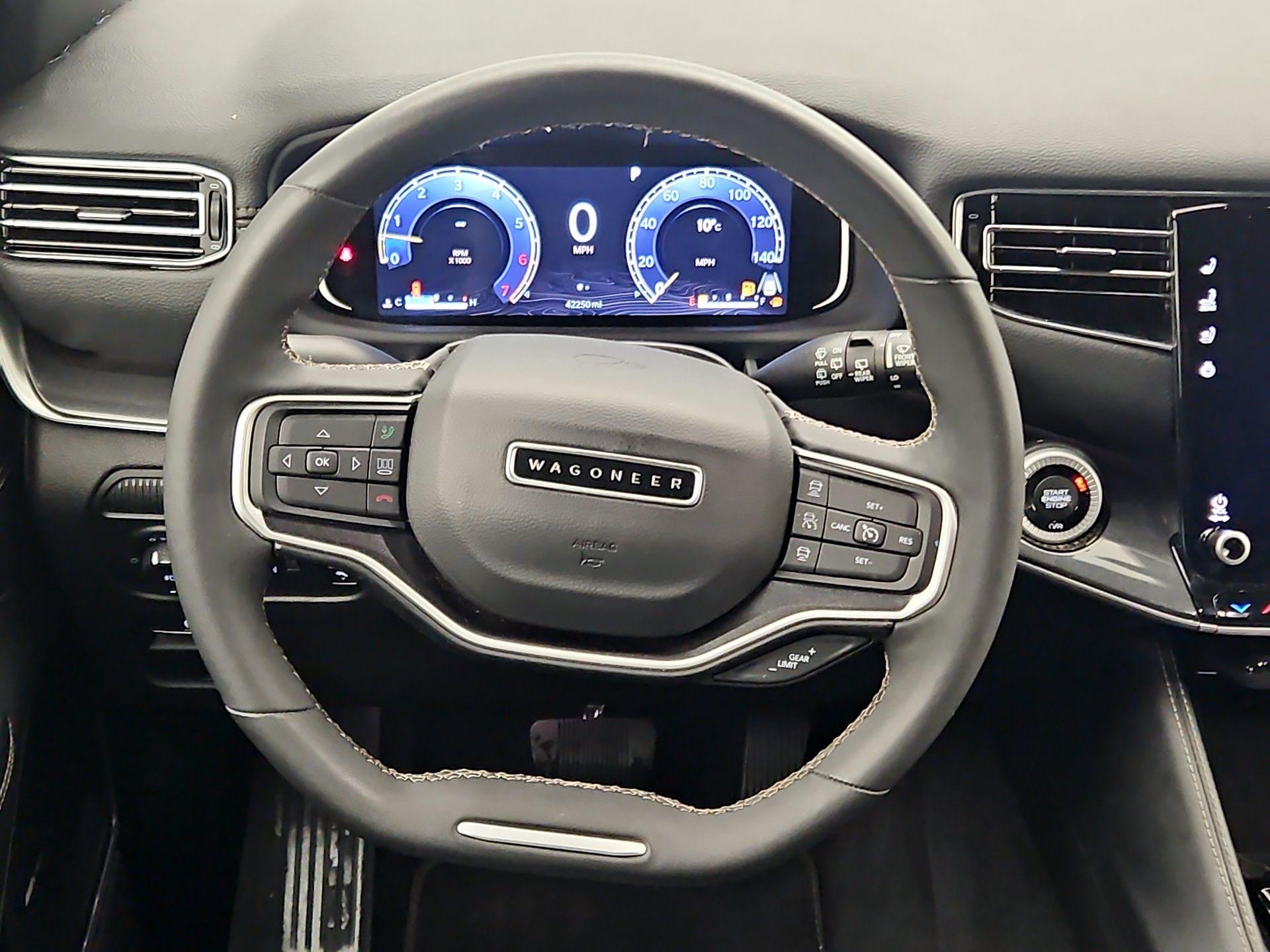 Thumbnail: 2022 Jeep Wagoneer - 10