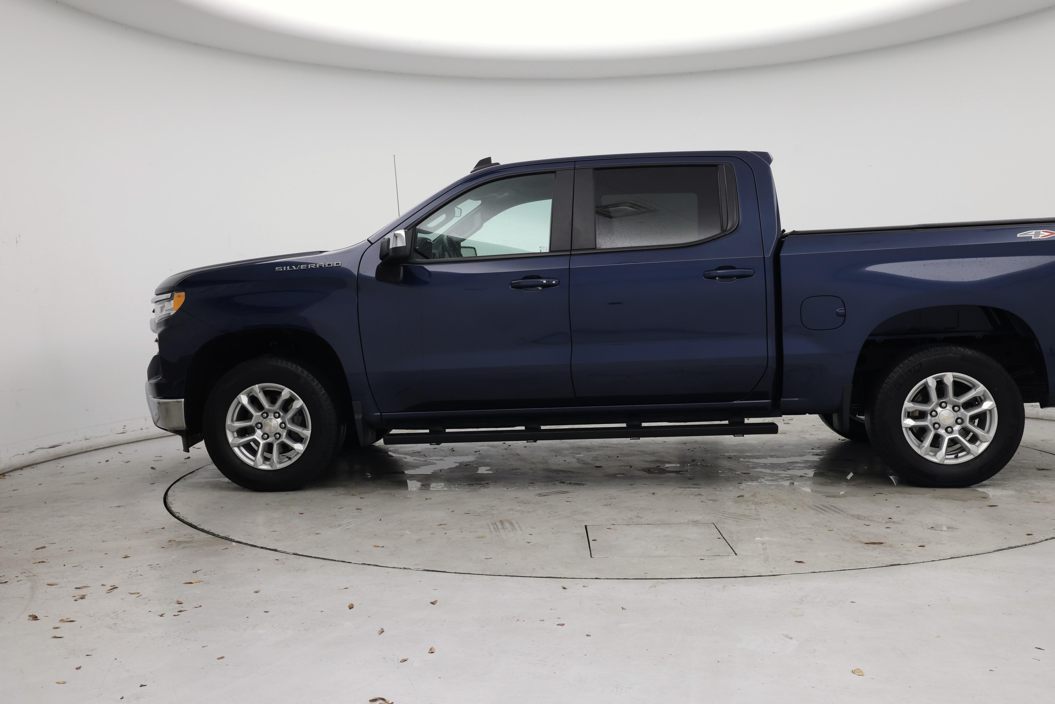 Thumbnail: 2022 Chevrolet Silverado 1500 - 3