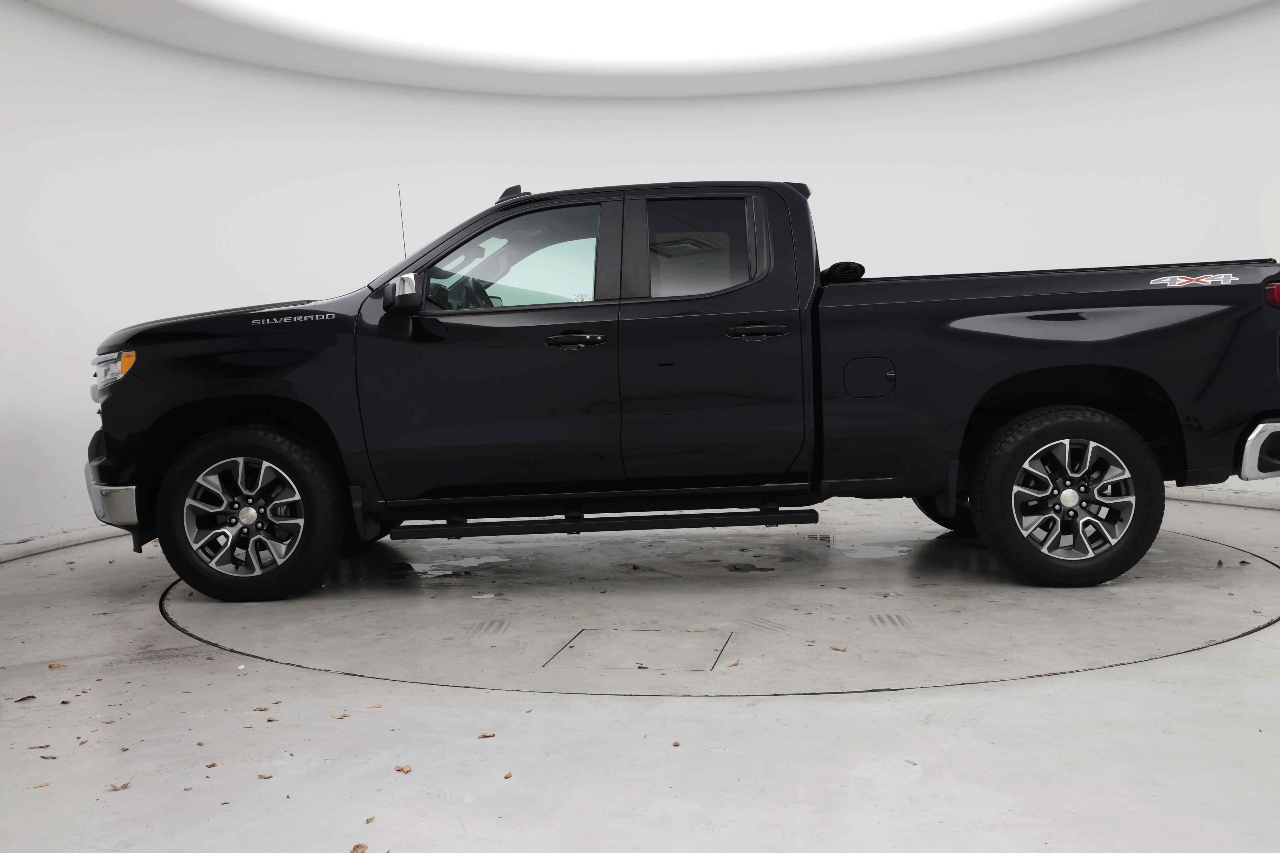 Thumbnail: 2022 Chevrolet Silverado 1500 - 3