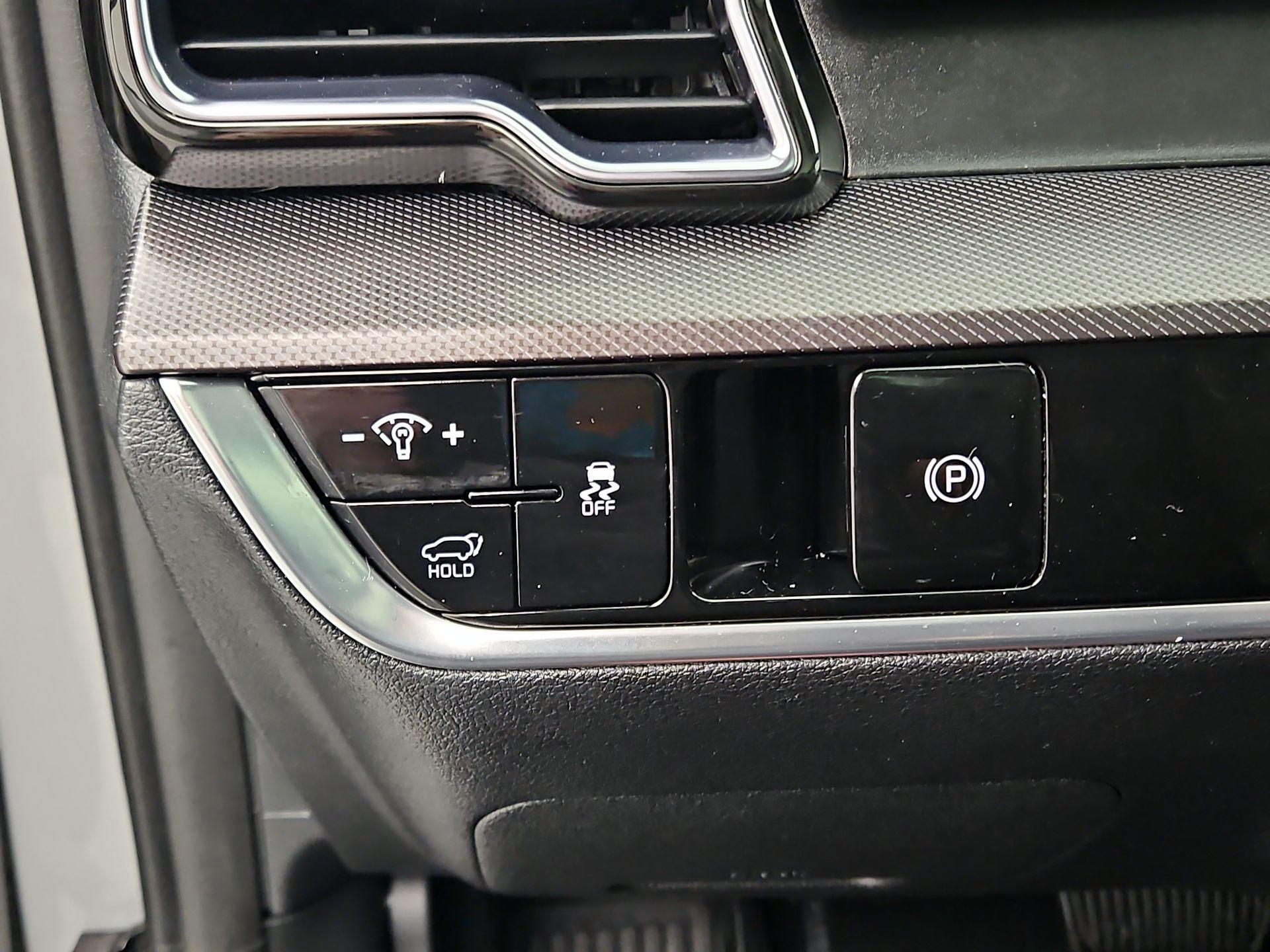 Thumbnail: 2023 Kia Sportage - 13