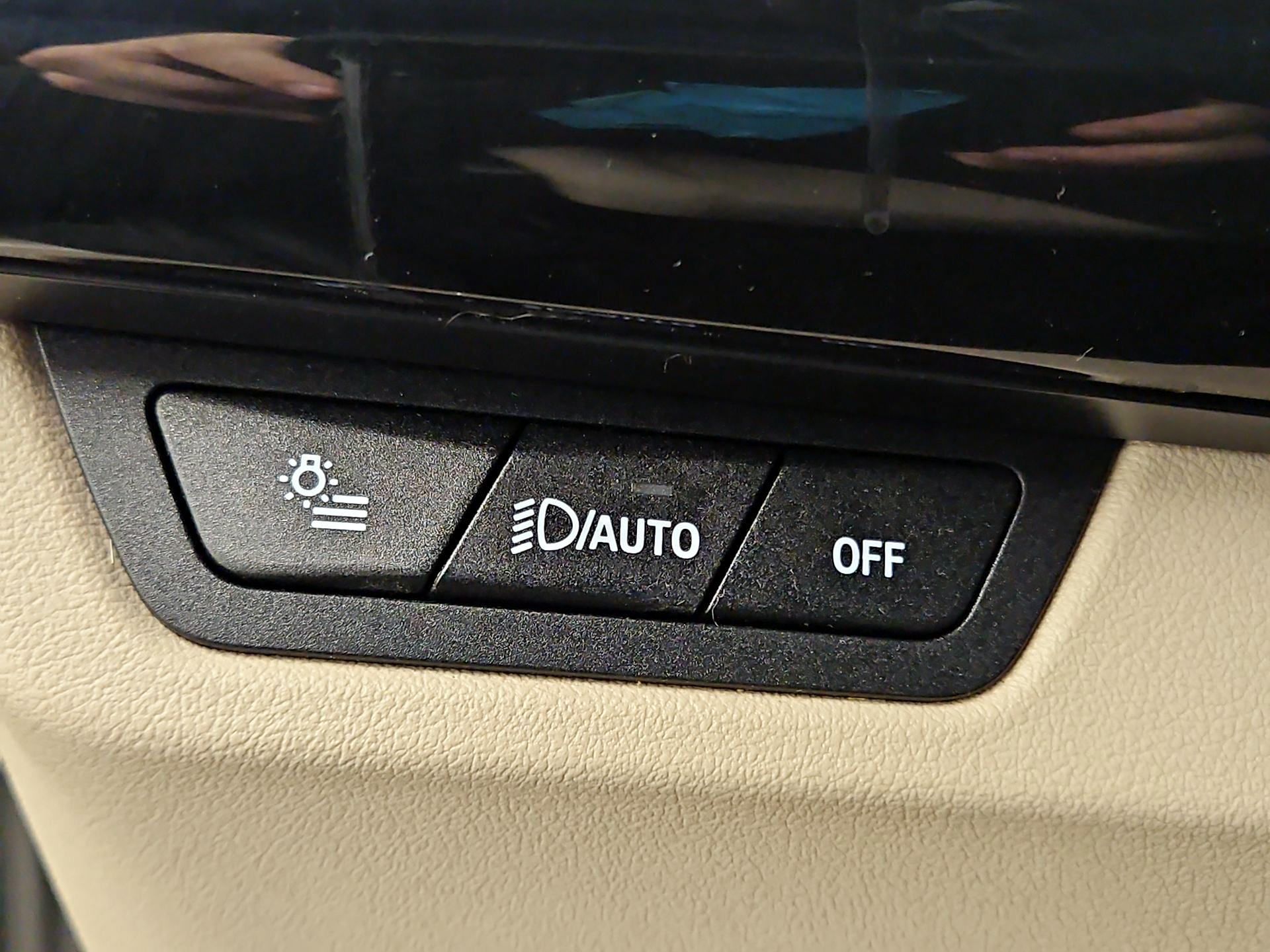 Thumbnail: 2023 BMW X1 - 13