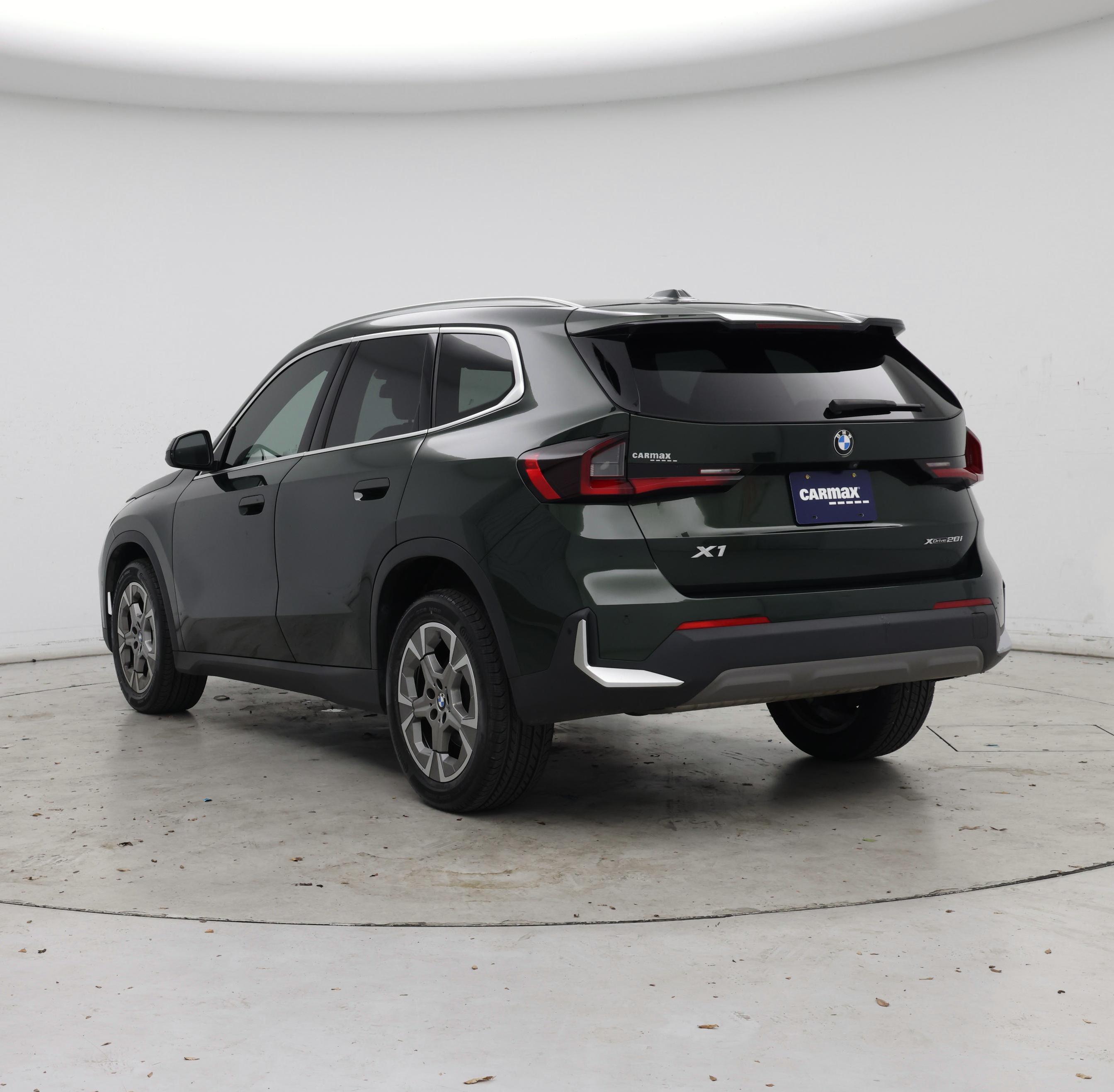 Thumbnail: 2023 BMW X1 - 2