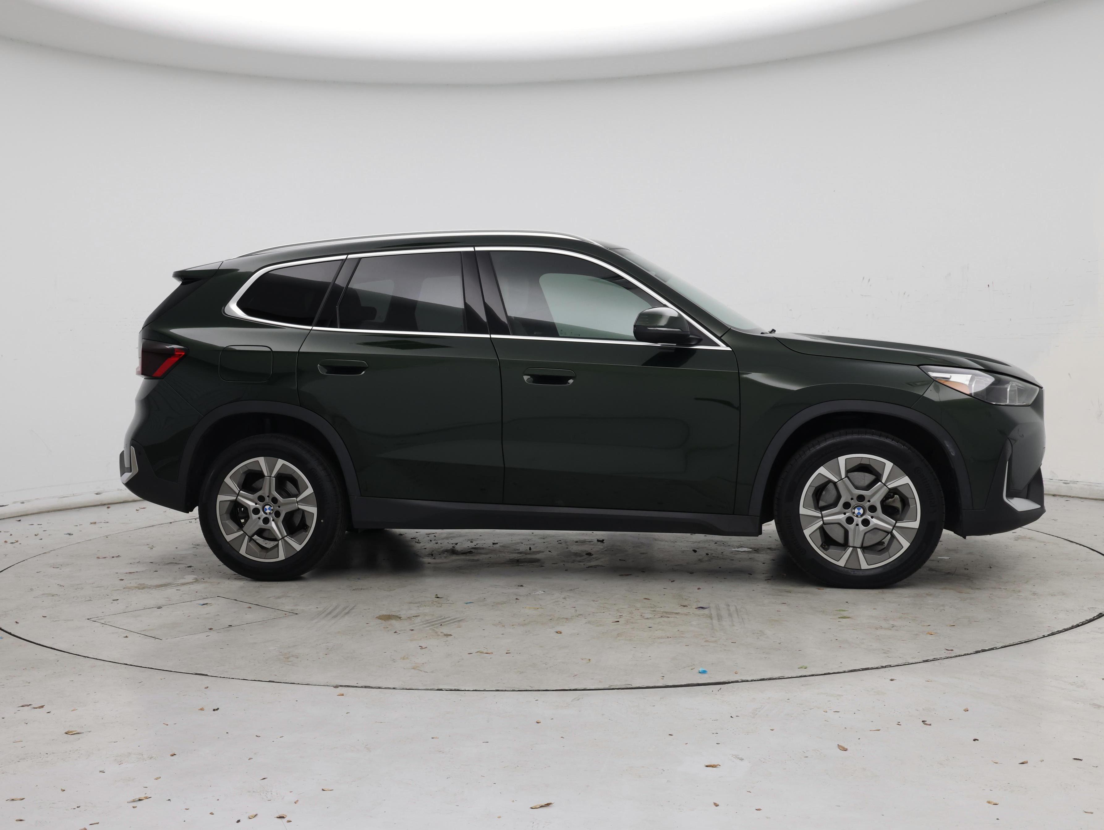 Thumbnail: 2023 BMW X1 - 7