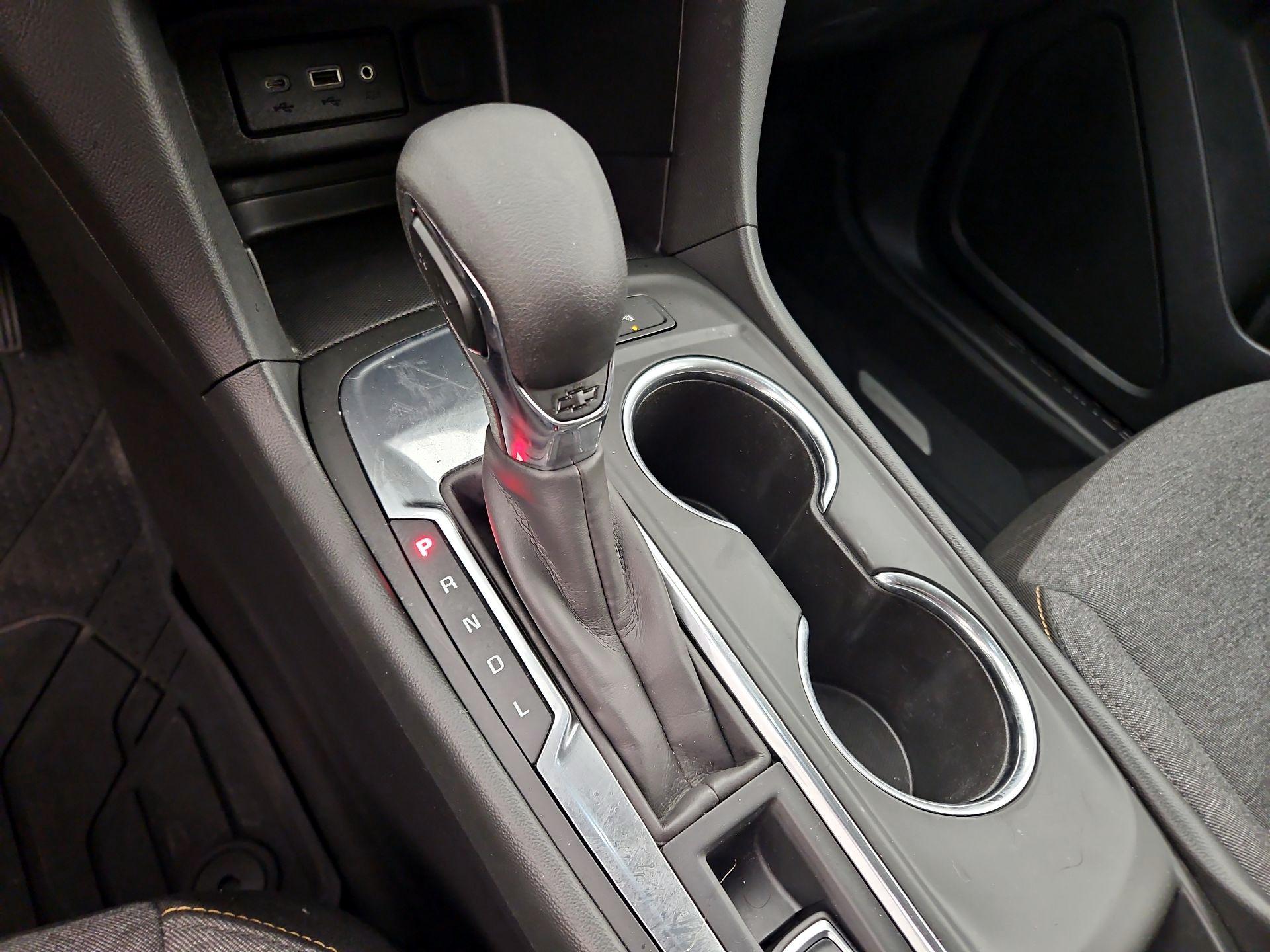 Thumbnail: 2022 Chevrolet Equinox - 17