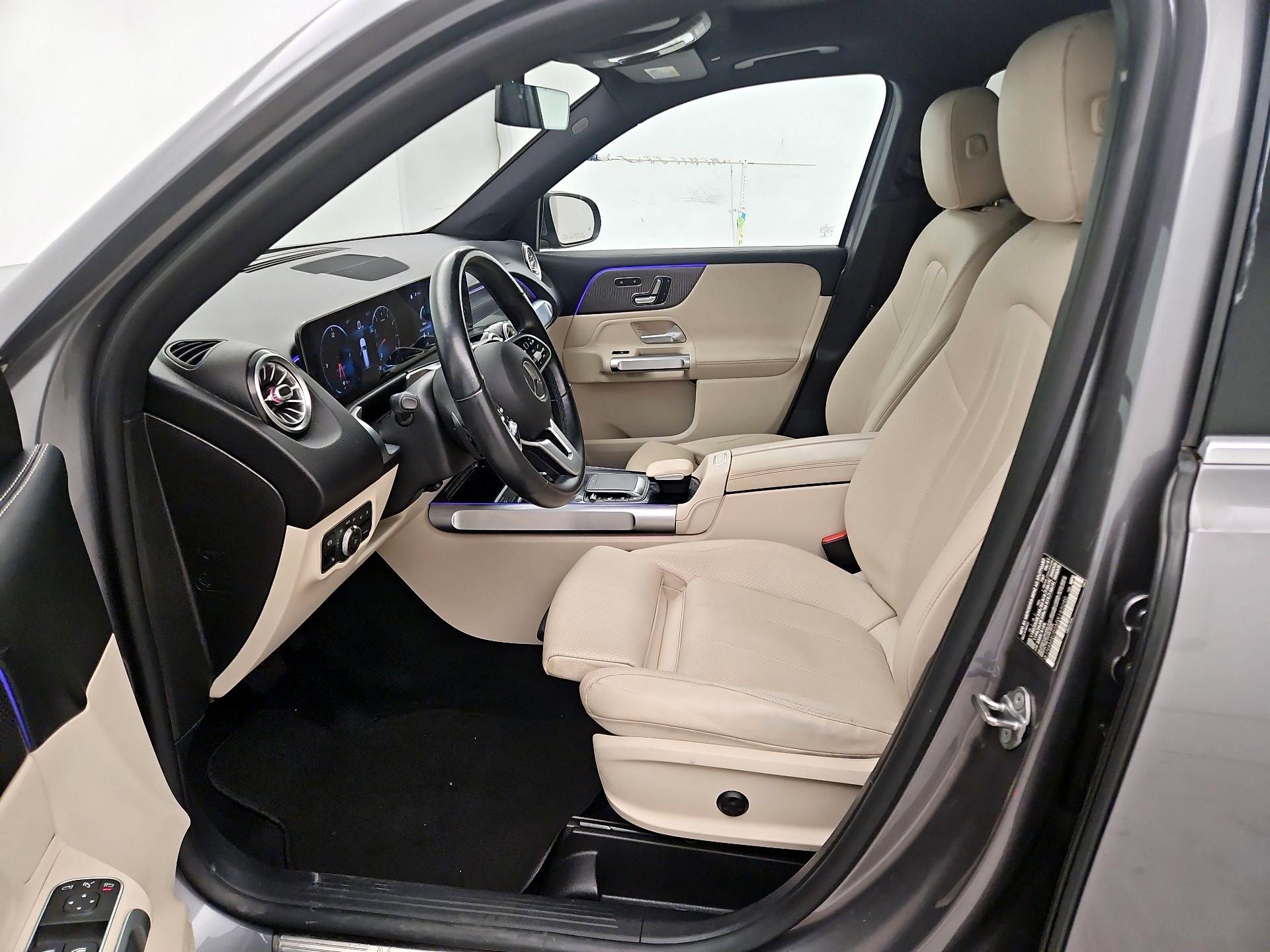 Thumbnail: 2021 Mercedes-Benz GLB - 11