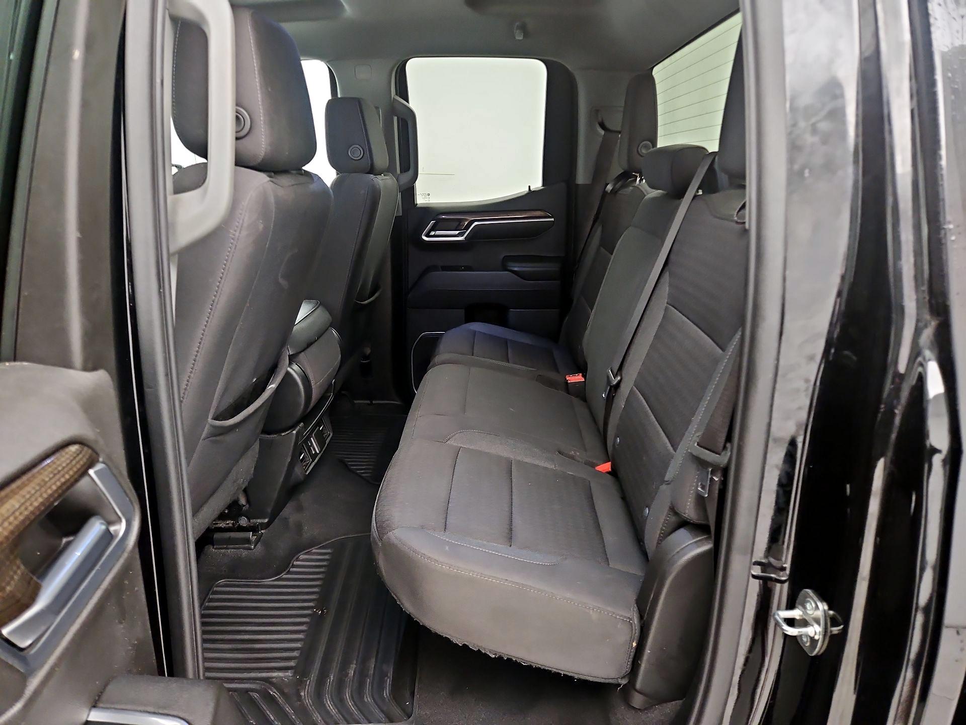 Thumbnail: 2023 Chevrolet Silverado 1500 - 19