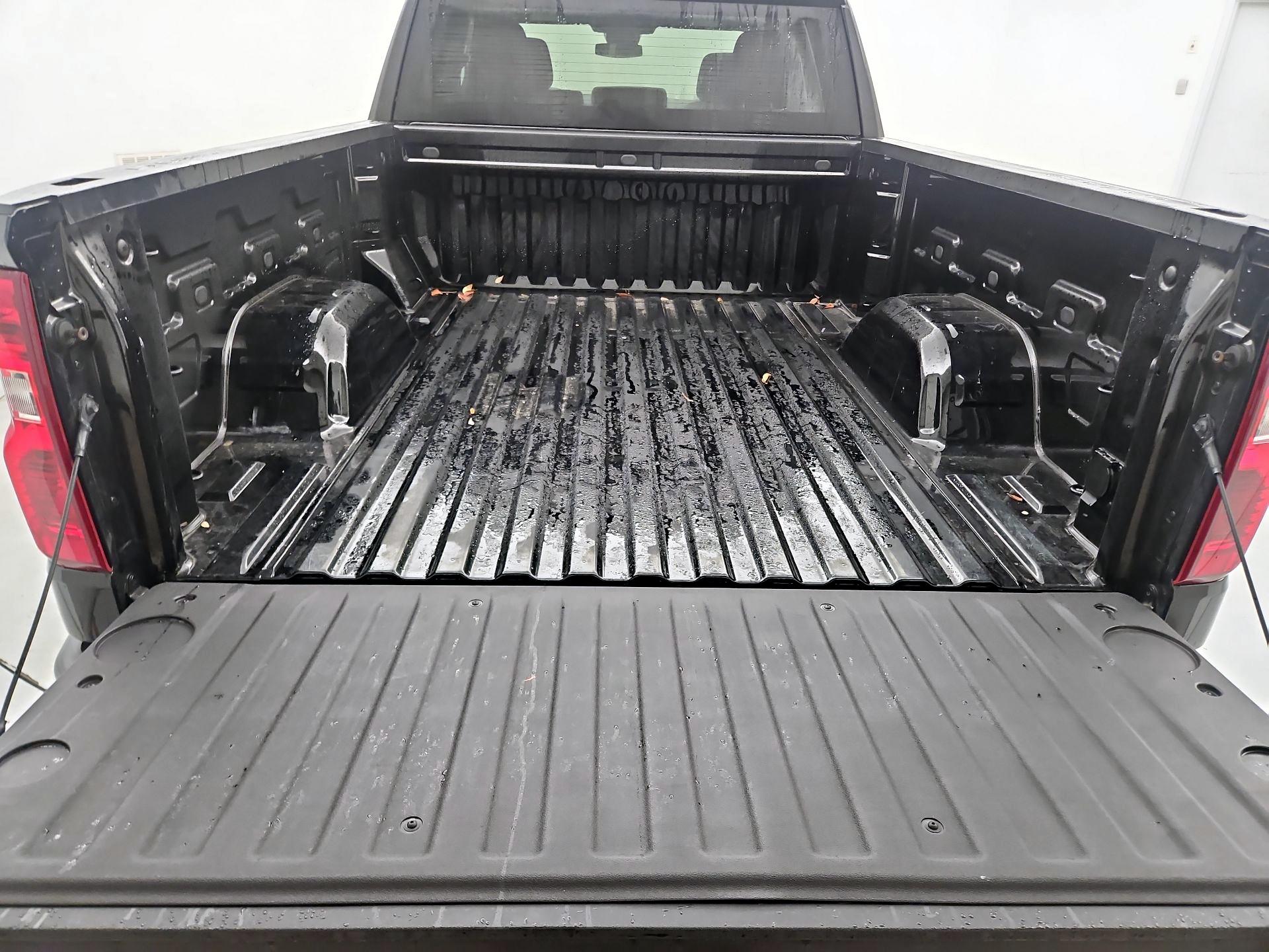 Thumbnail: 2023 Chevrolet Silverado 1500 - 20