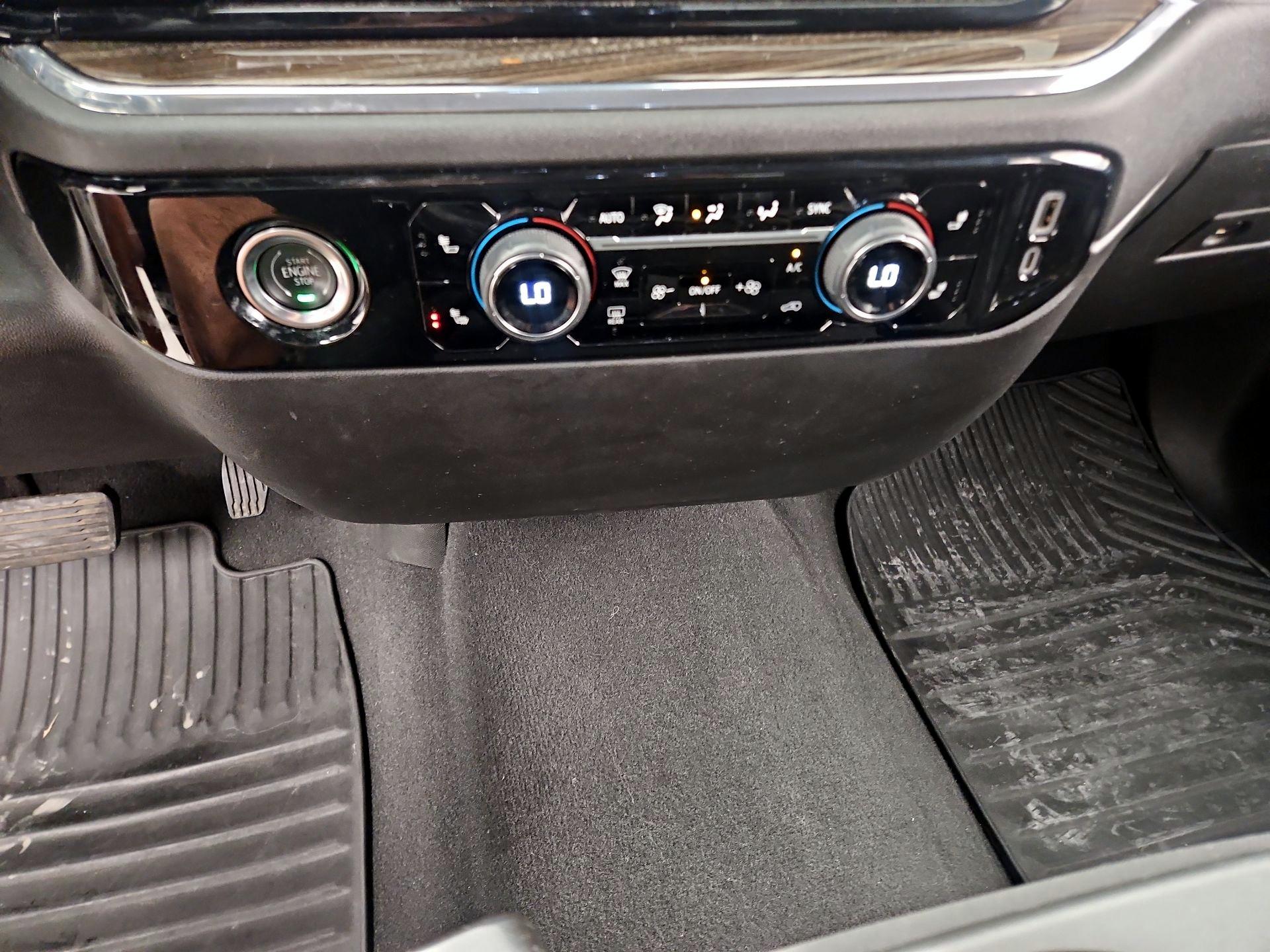 Thumbnail: 2023 Chevrolet Silverado 1500 - 16