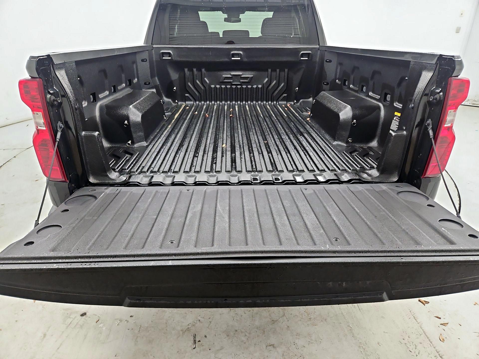 Thumbnail: 2023 Chevrolet Silverado 1500 - 20