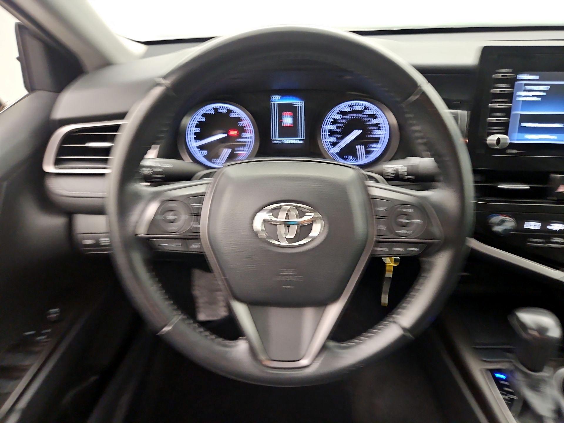 Thumbnail: 2021 Toyota Camry - 10