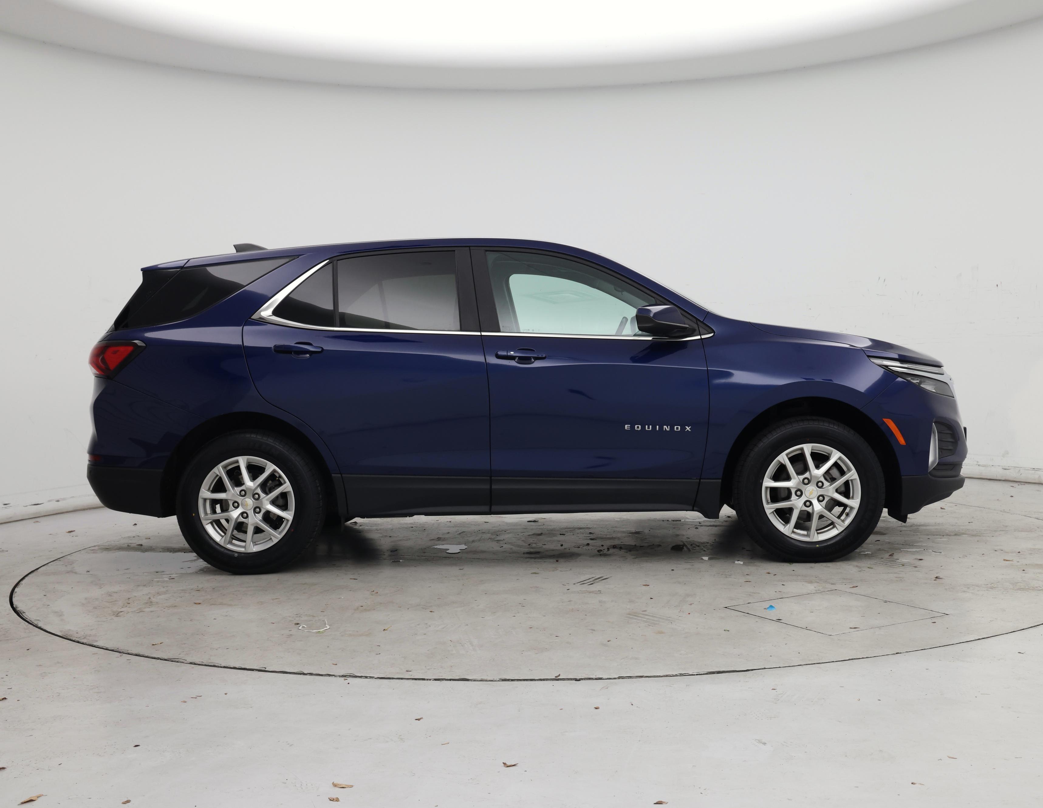 Thumbnail: 2022 Chevrolet Equinox - 7