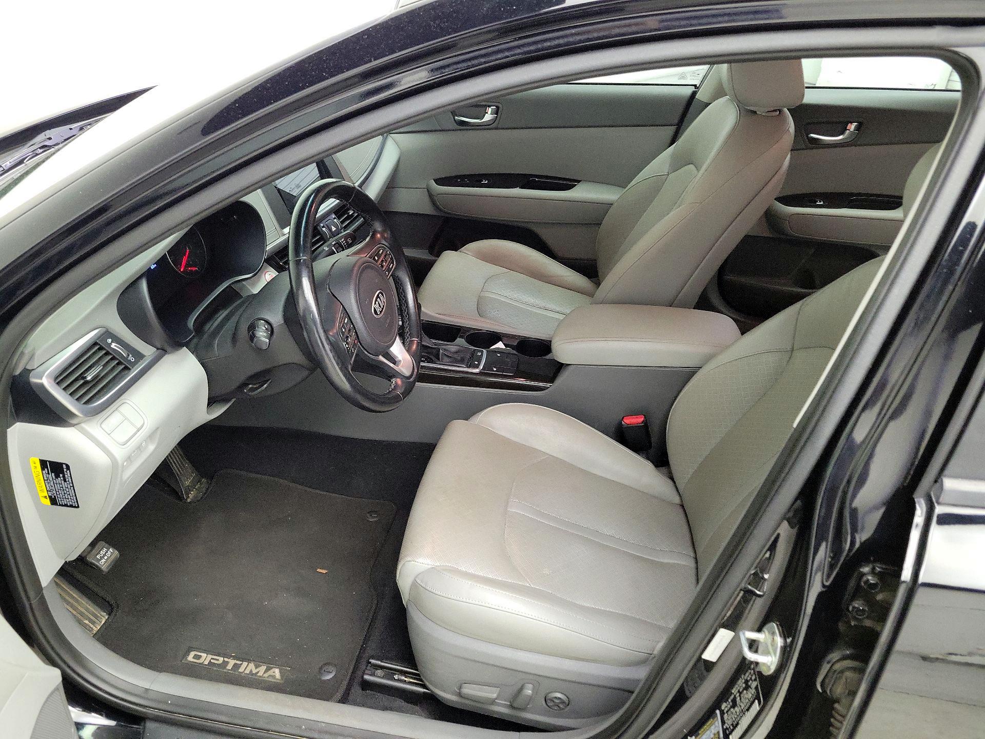 Thumbnail: 2016 Kia Optima - 11