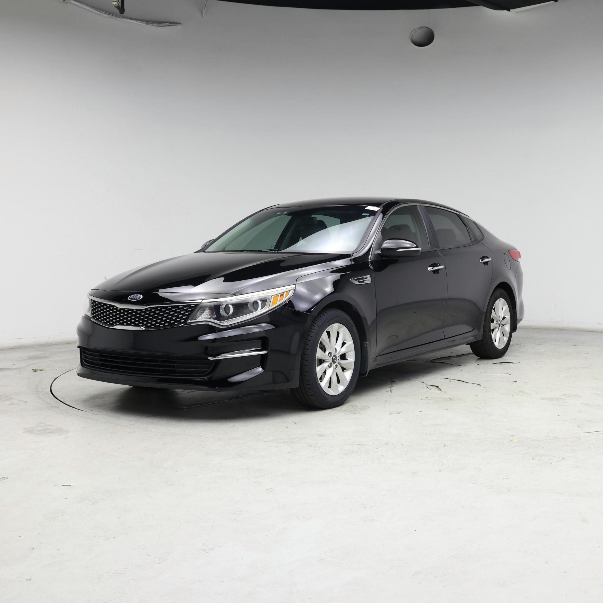 Thumbnail: 2016 Kia Optima - 4