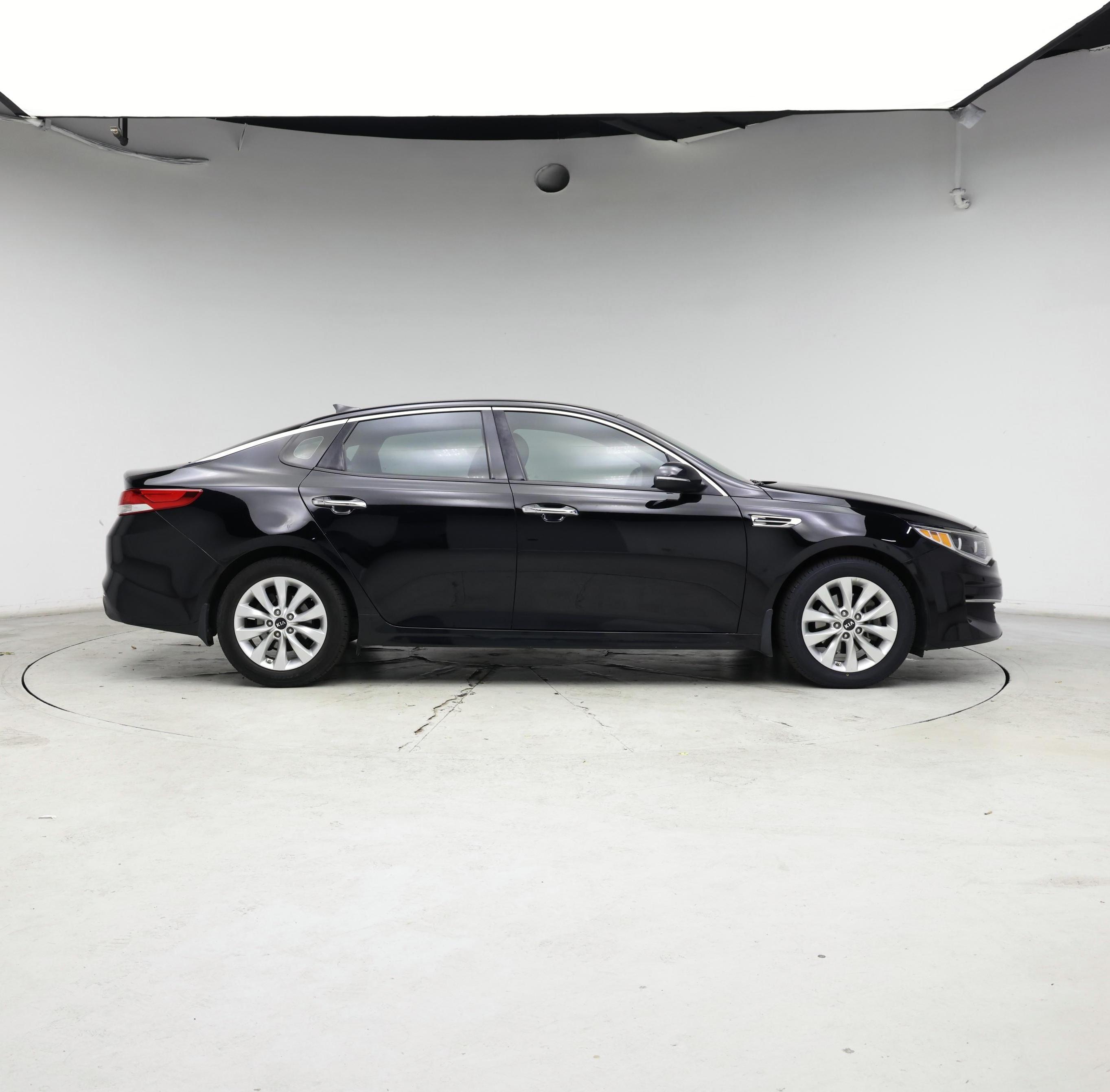 Thumbnail: 2016 Kia Optima - 7