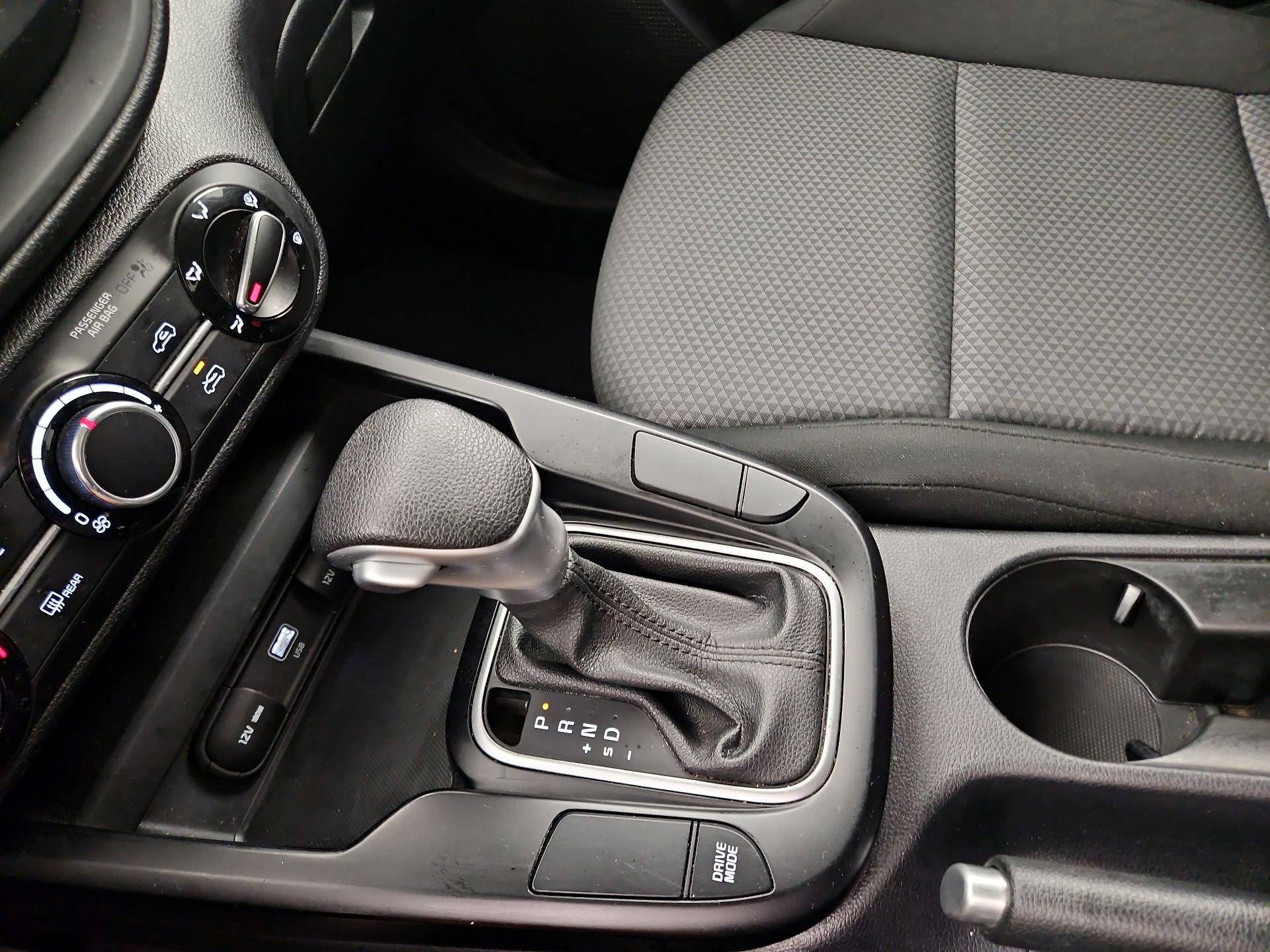 Thumbnail: 2023 Kia Soul - 17