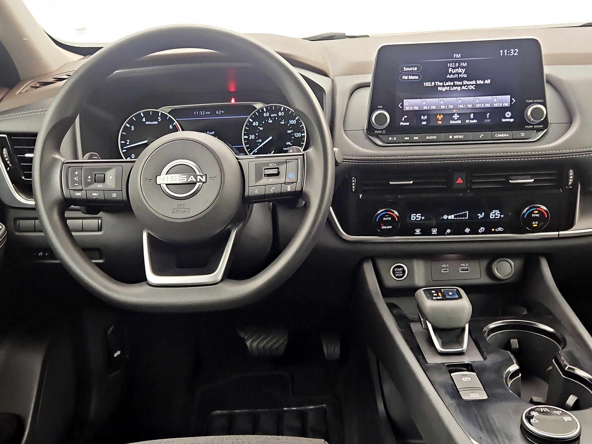 Thumbnail: 2022 Nissan Rogue - 10