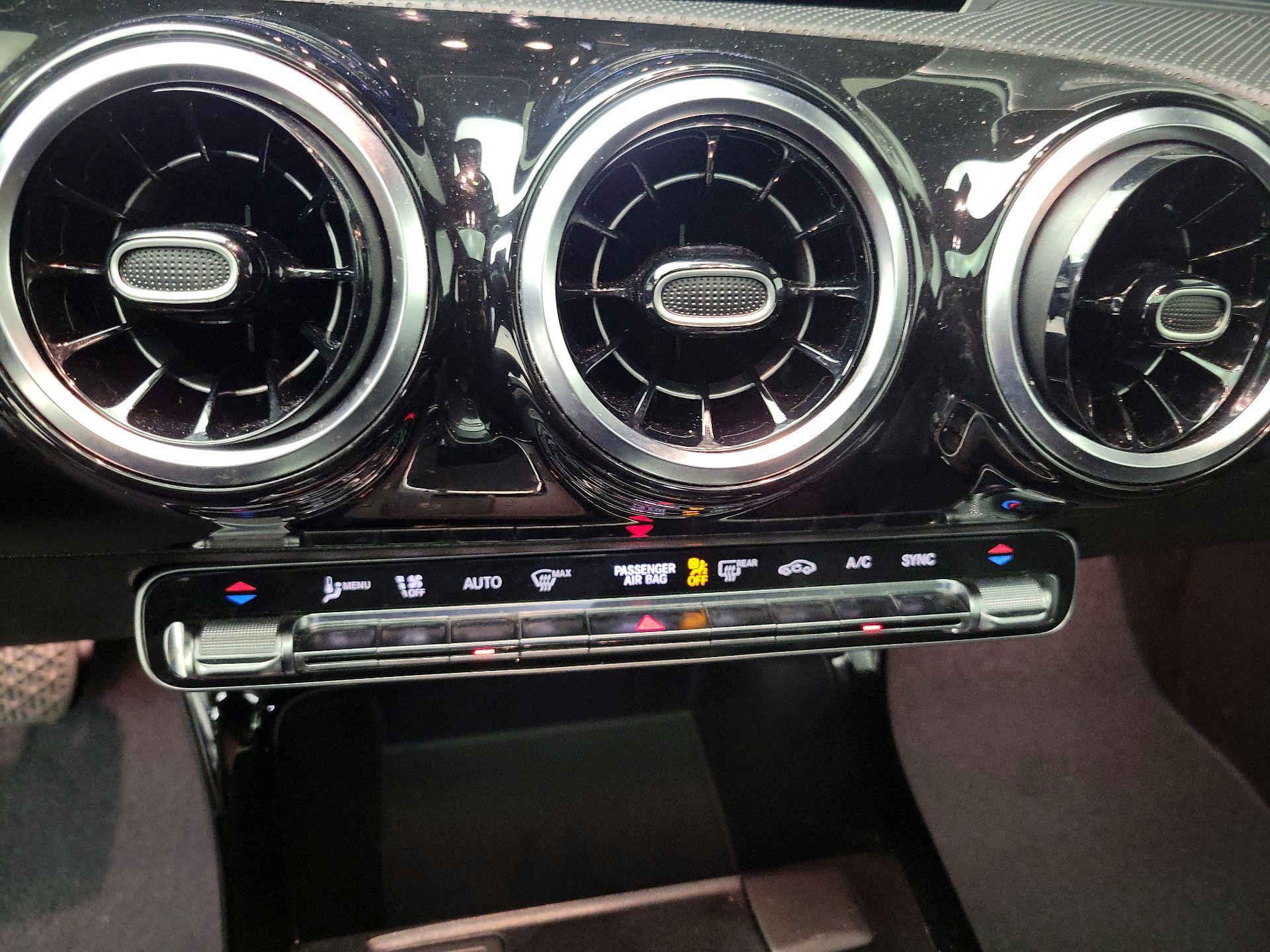 Thumbnail: 2019 Mercedes-Benz A-Class - 16