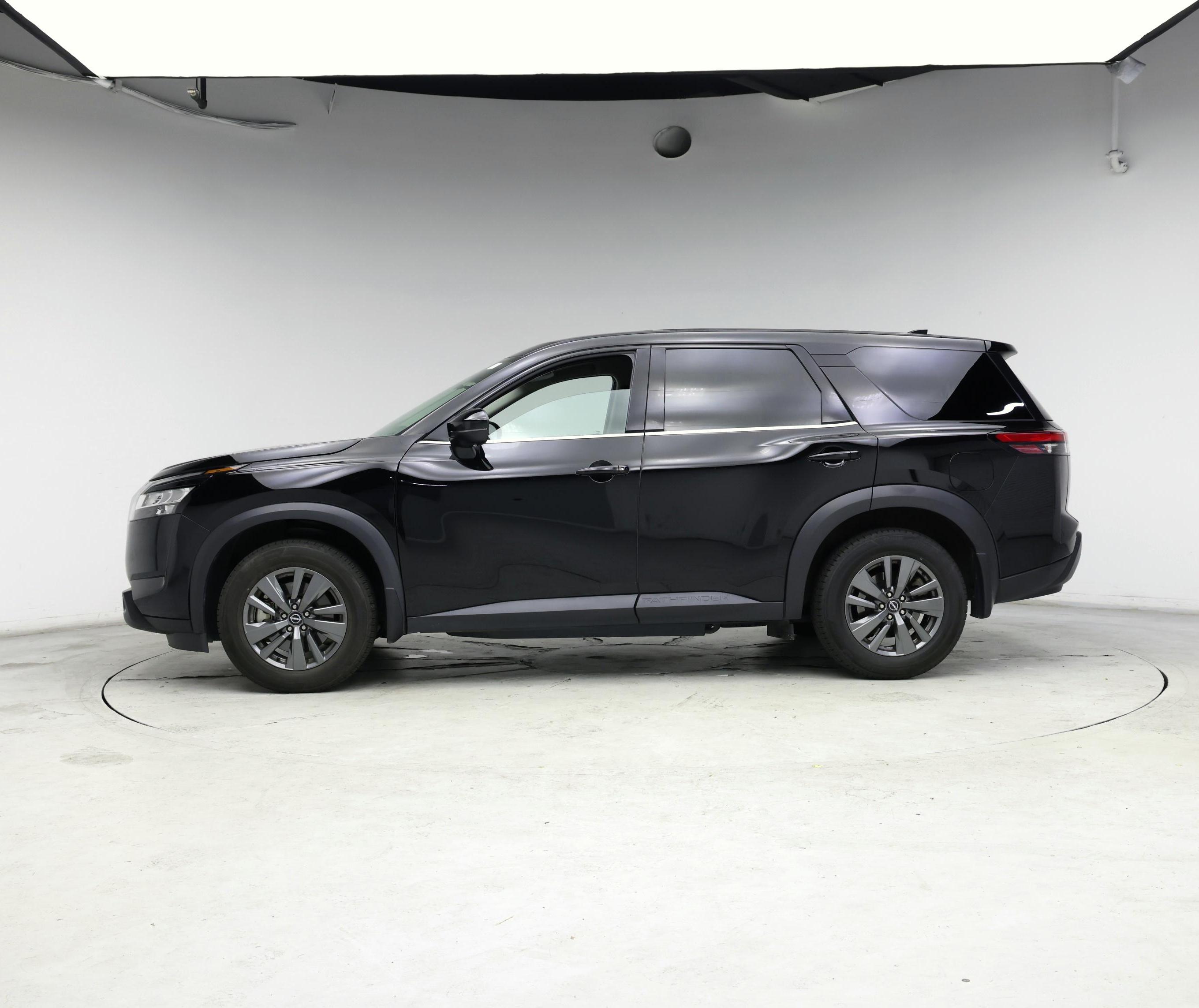 Thumbnail: 2022 Nissan Pathfinder - 3