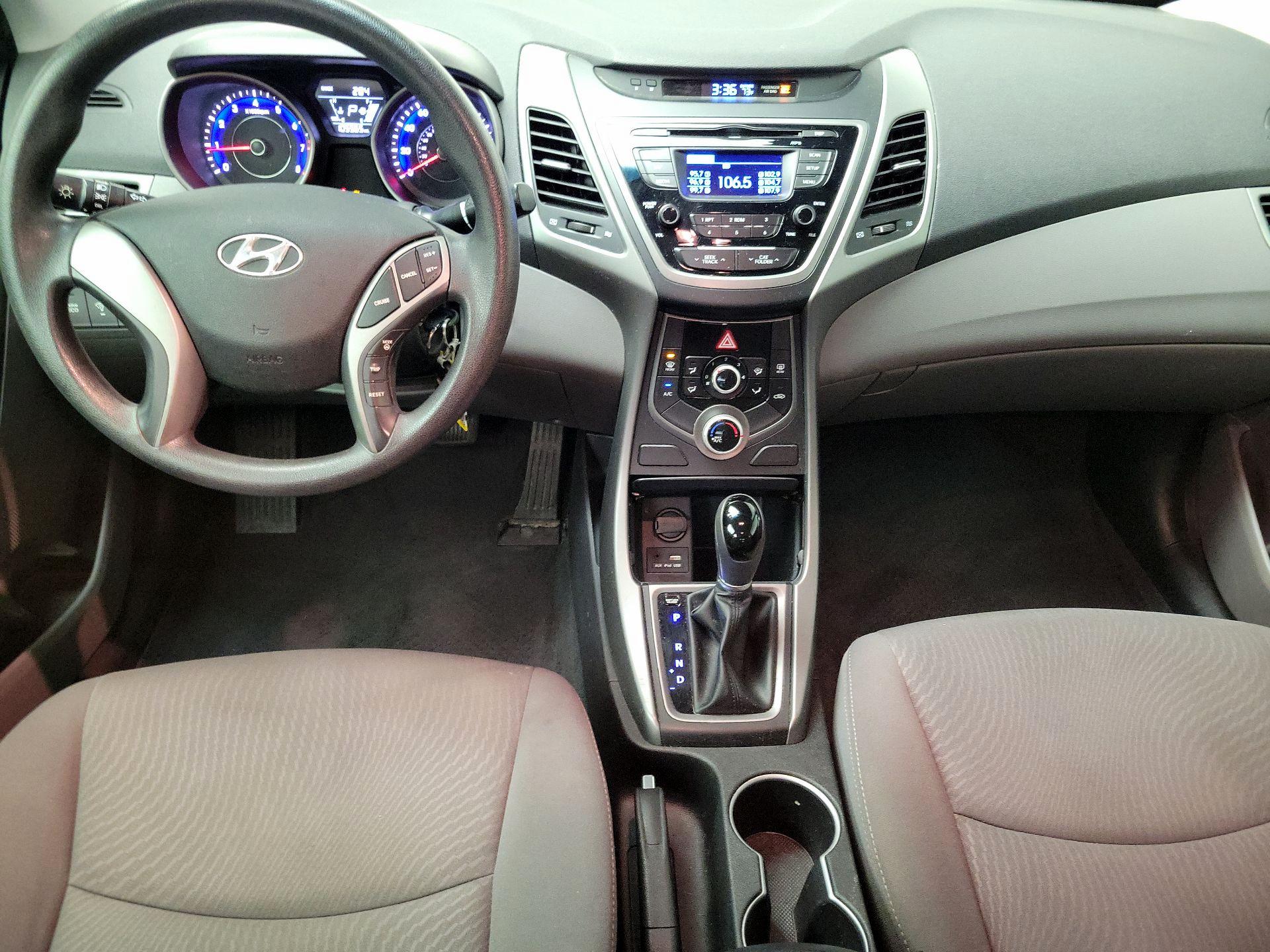 Thumbnail: 2015 Hyundai Elantra - 9